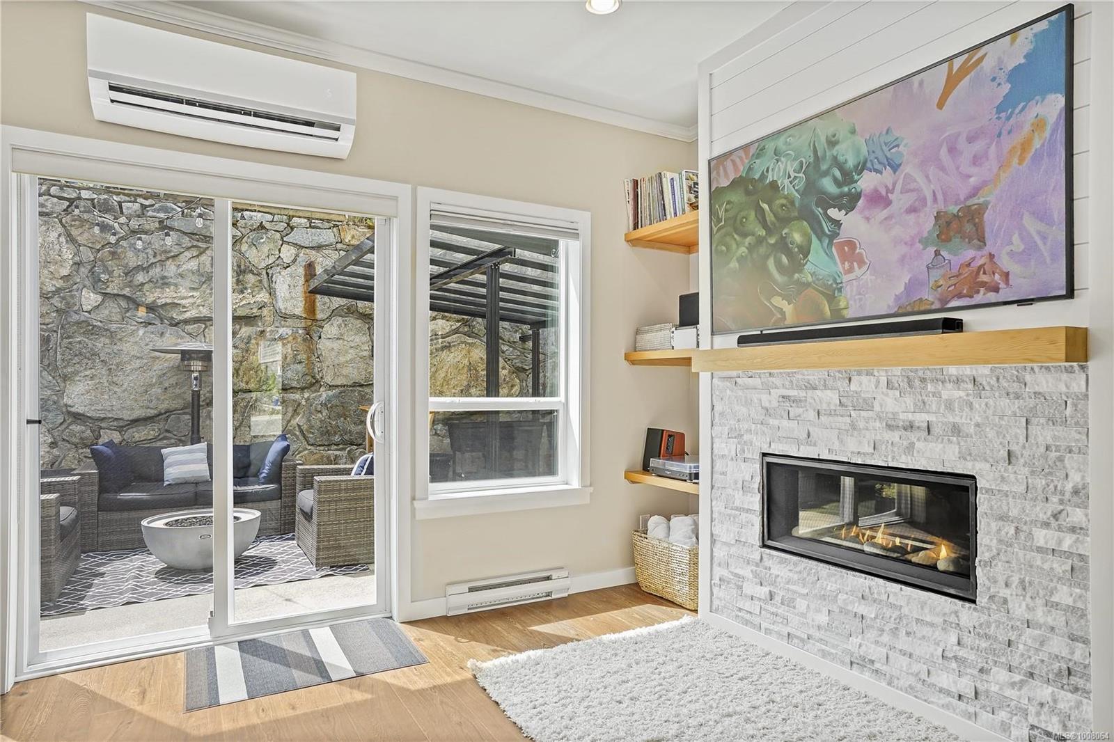 2919 Burlington Cres
