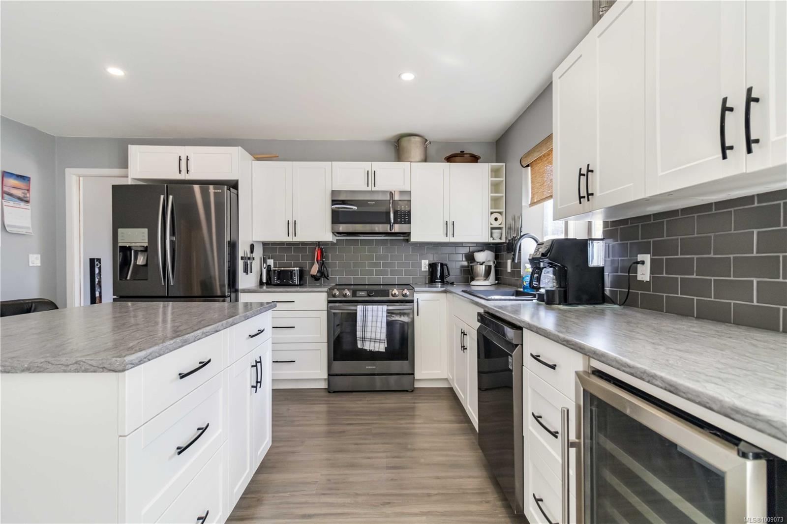 3377 Alfred Pl