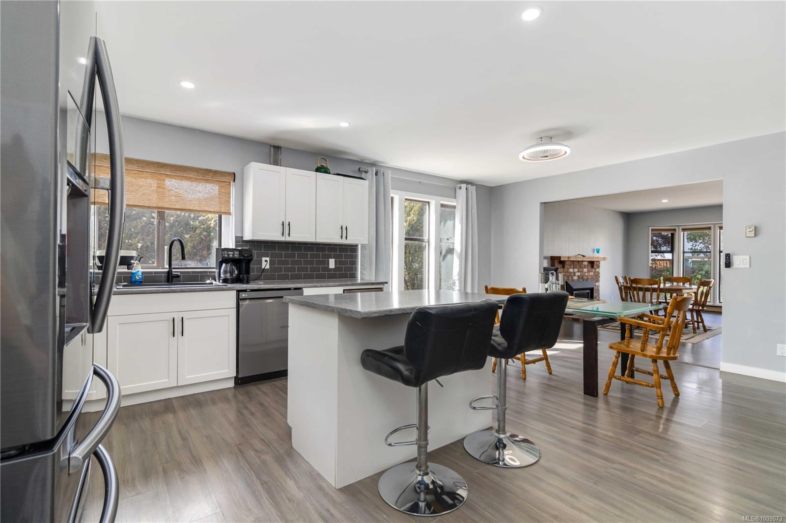 3377 Alfred Pl