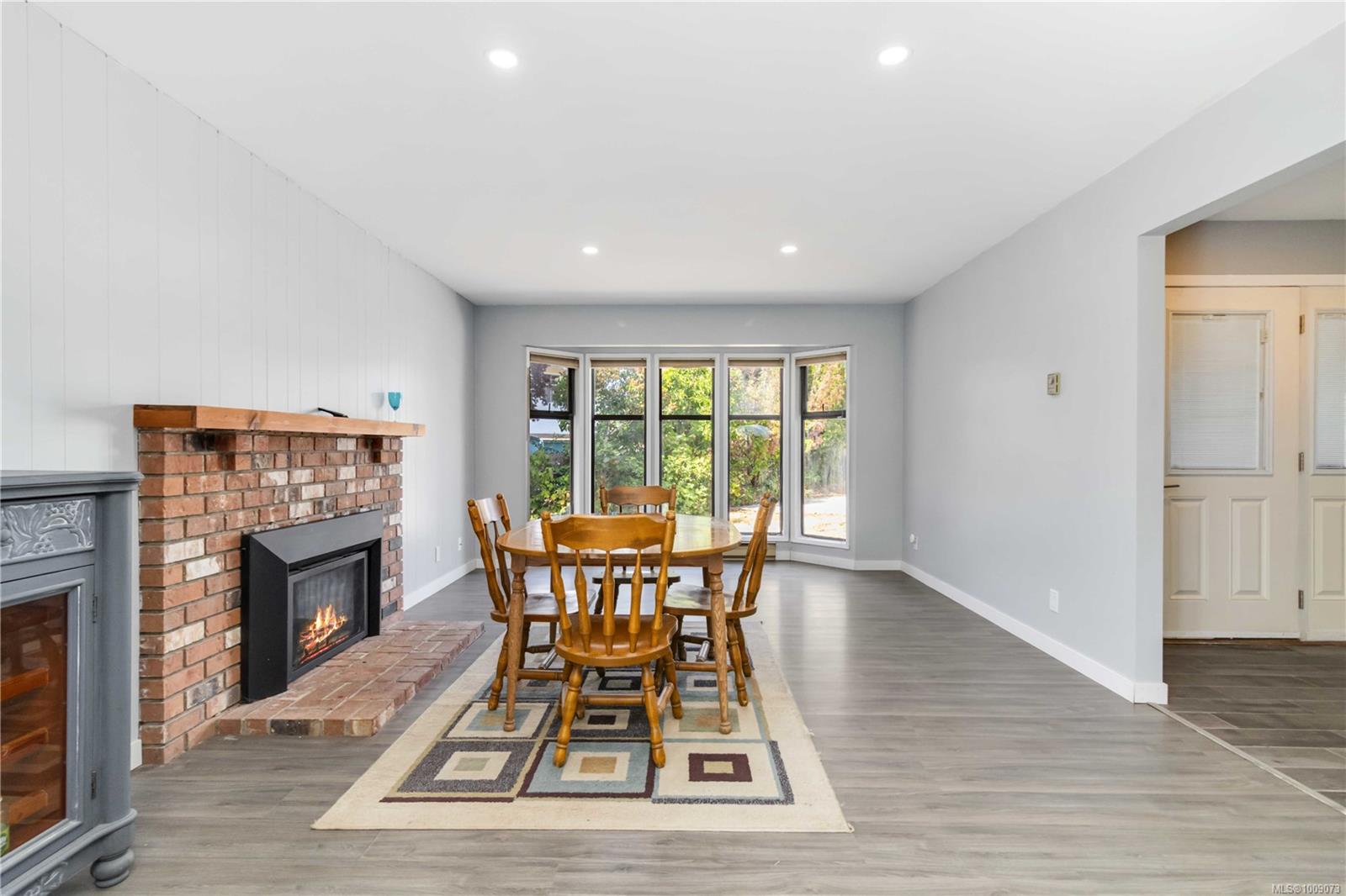 3377 Alfred Pl