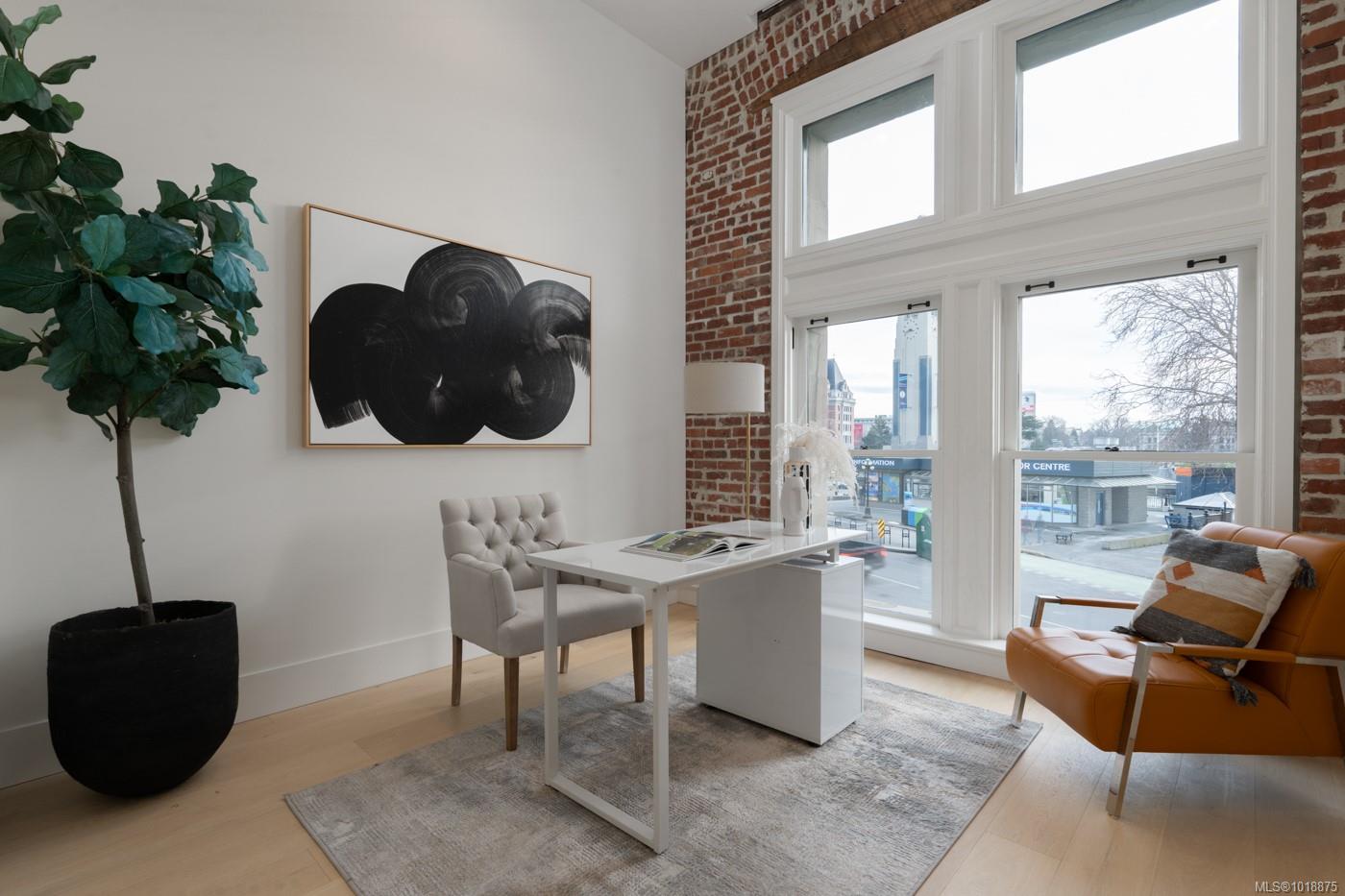 521 Courtney St # 209