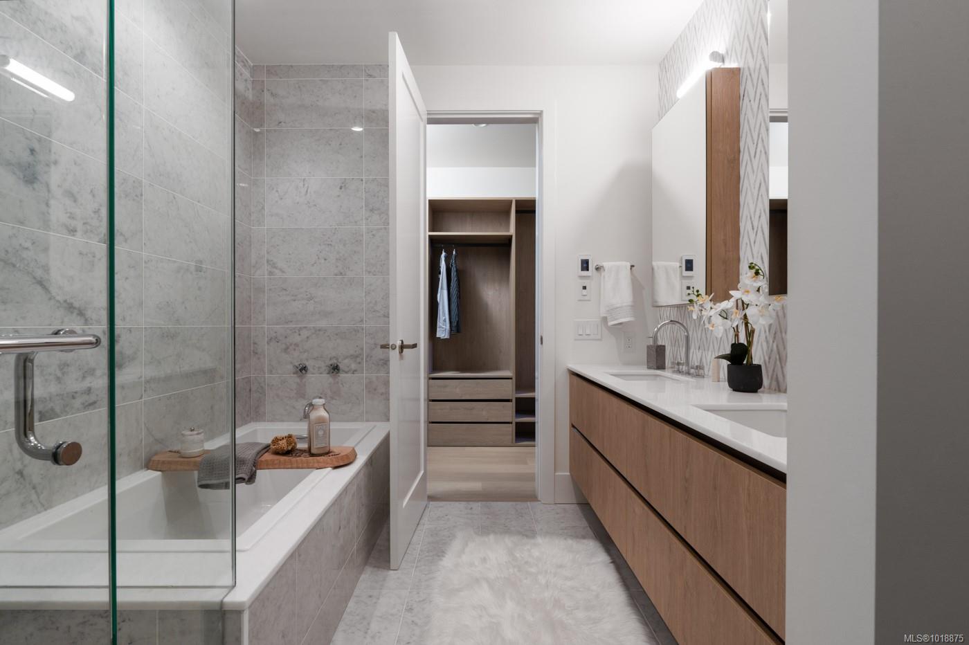 521 Courtney St # 209