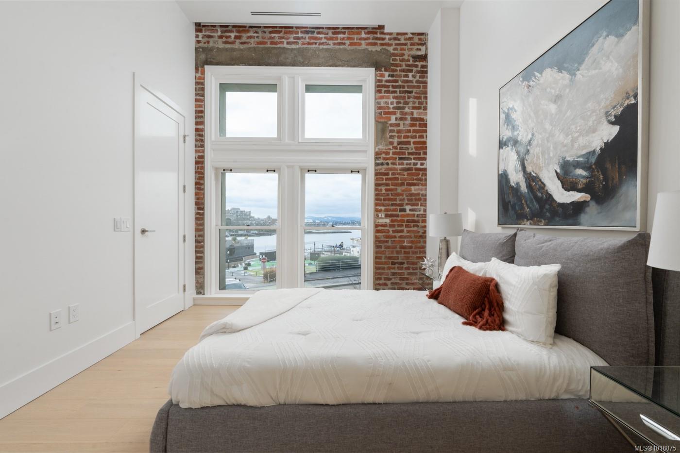 521 Courtney St # 209