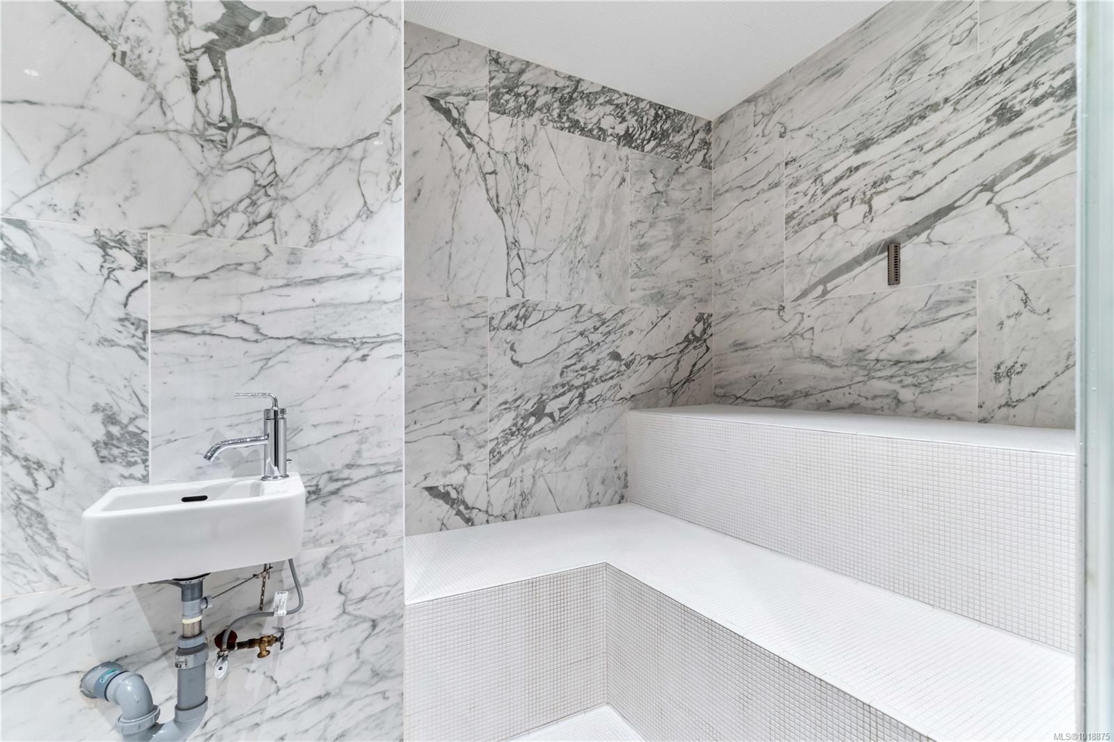 521 Courtney St # 209