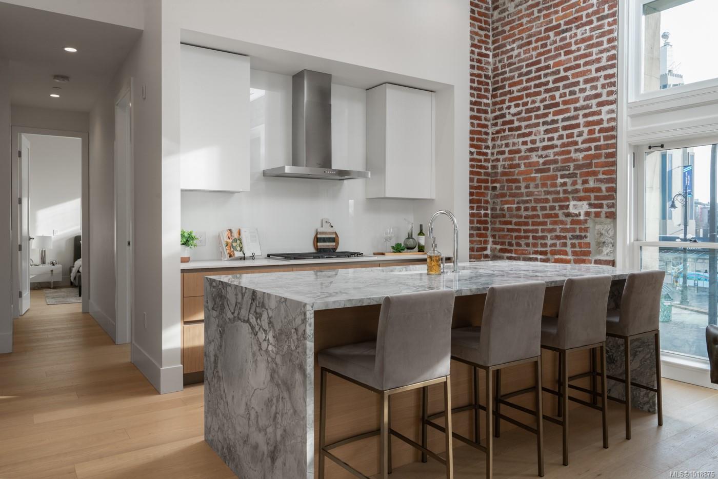 521 Courtney St # 209