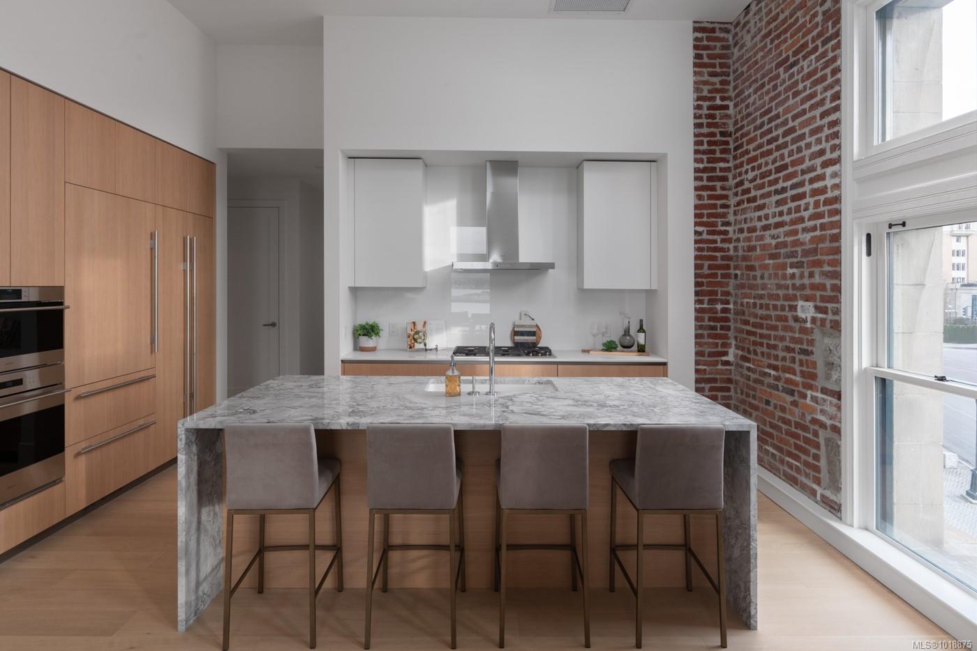 521 Courtney St # 209