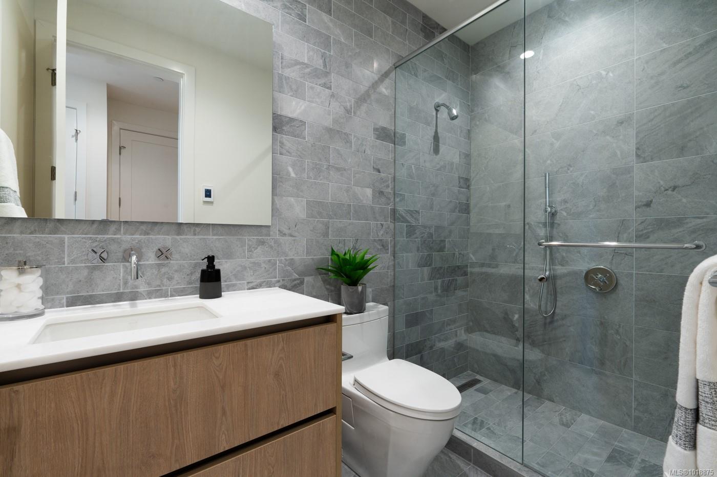 521 Courtney St # 209