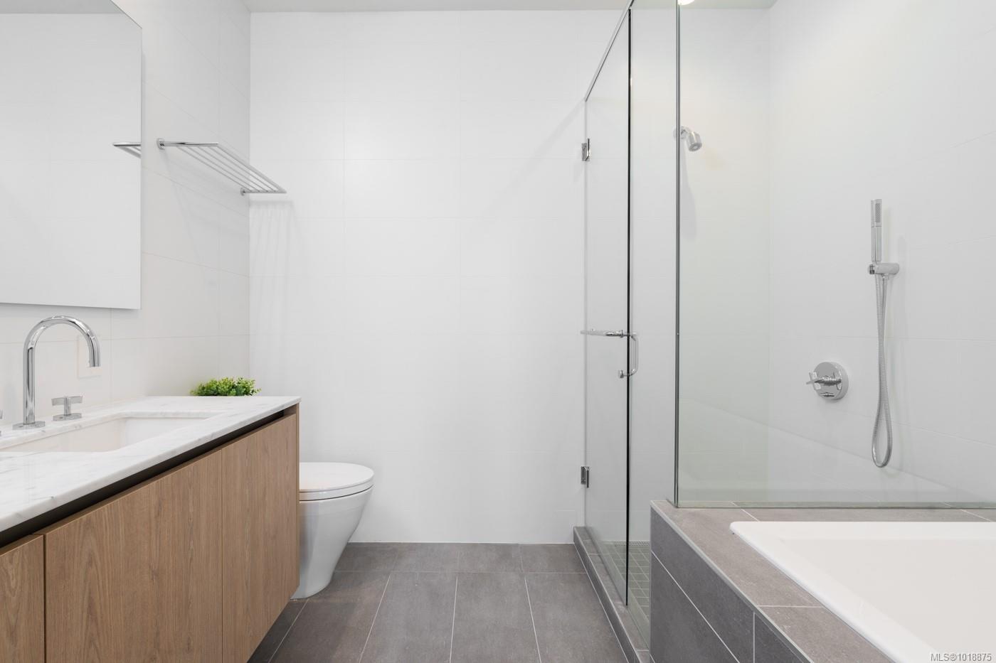 521 Courtney St # 209