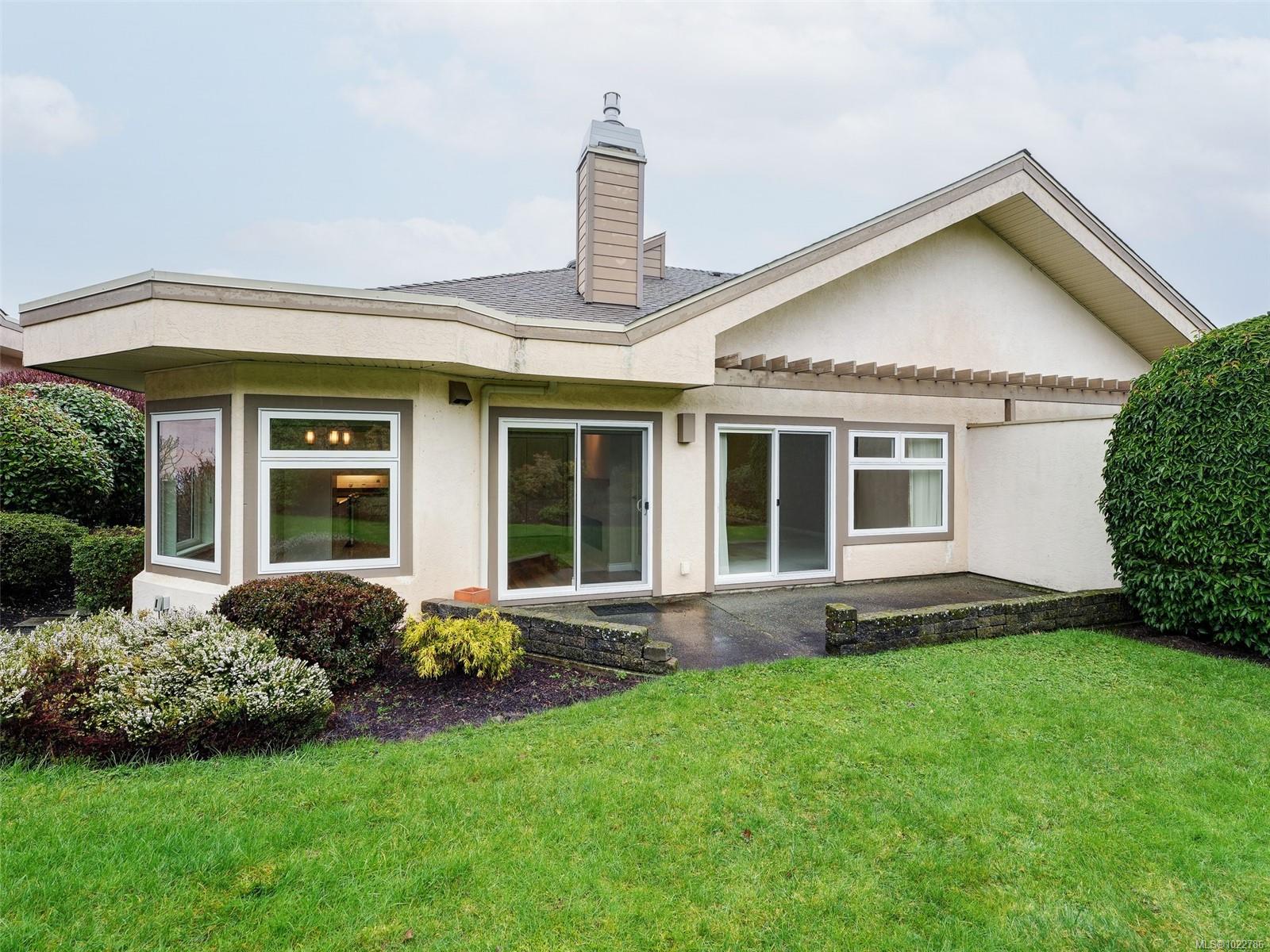 4318 Emily Carr Dr # 14