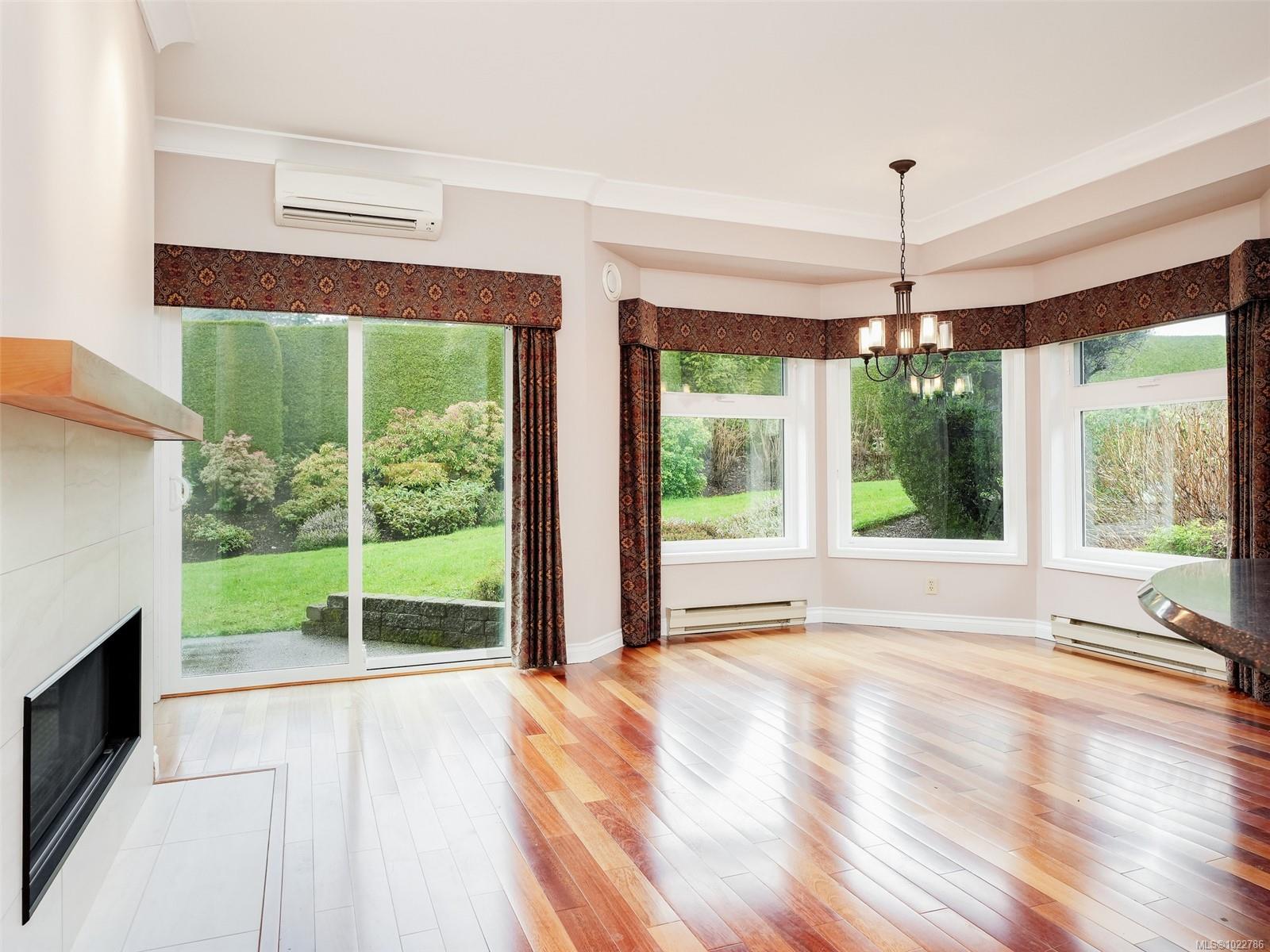 4318 Emily Carr Dr # 14