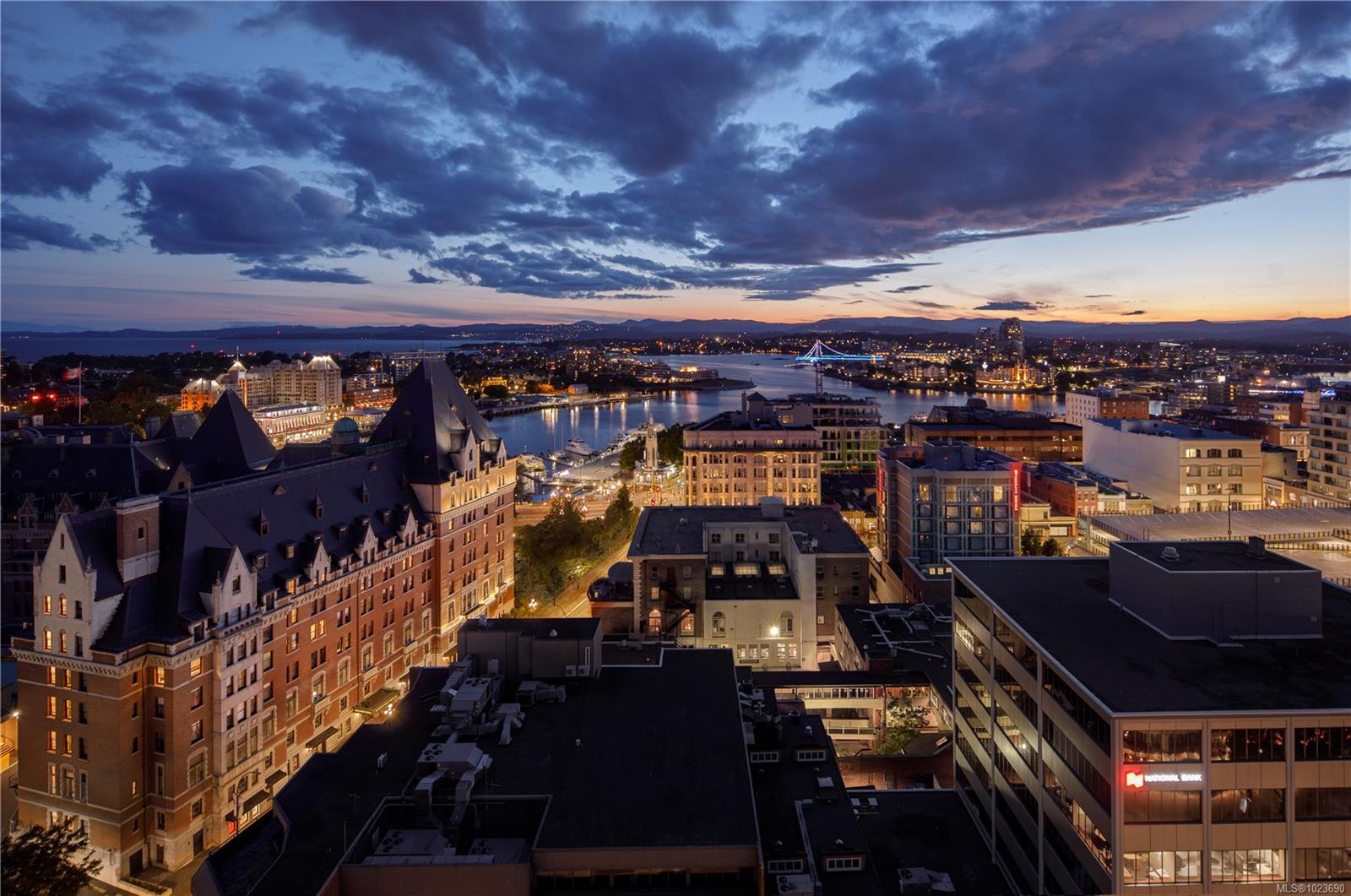 707 Courtney St # 1406