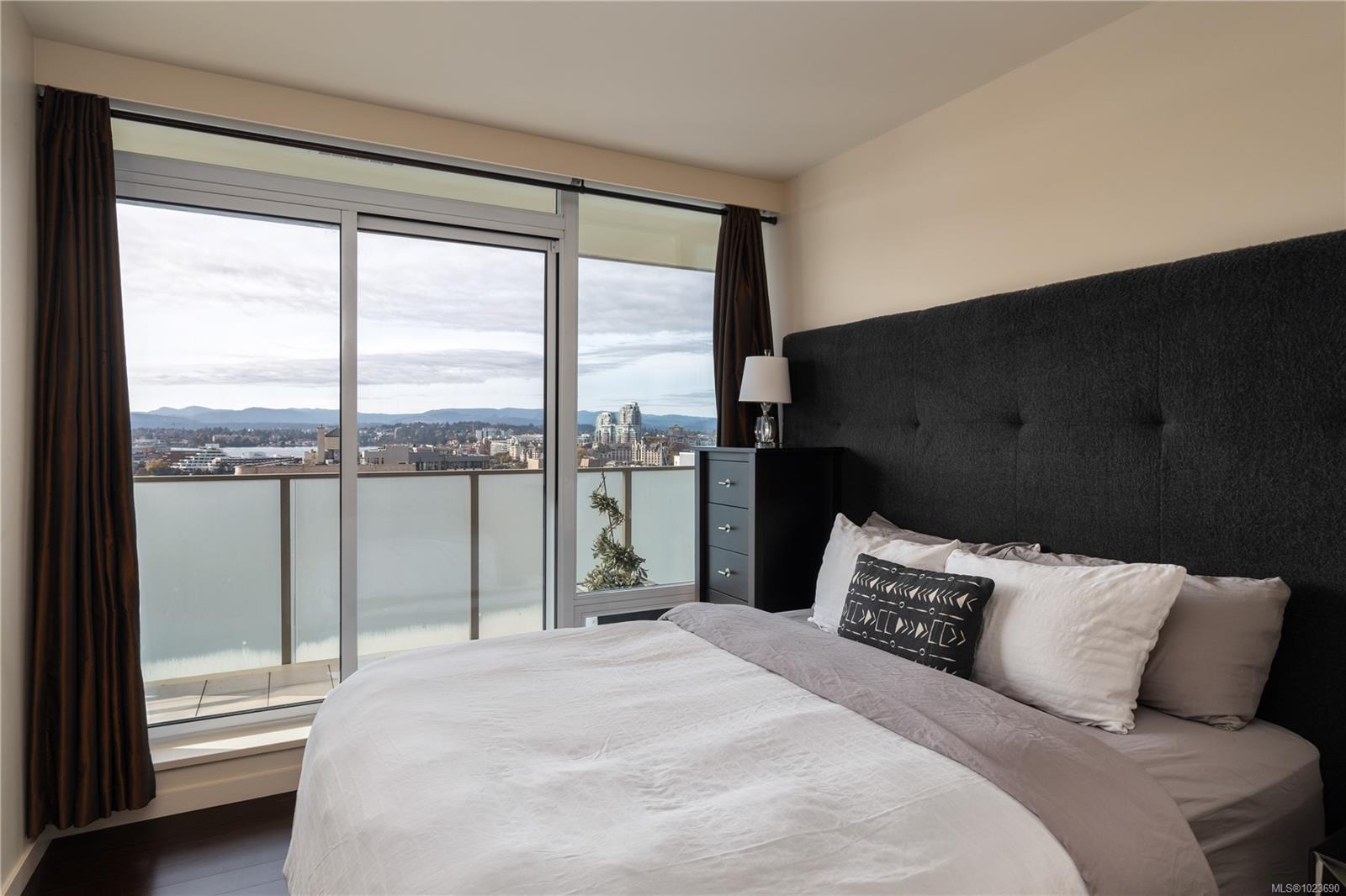 707 Courtney St # 1406