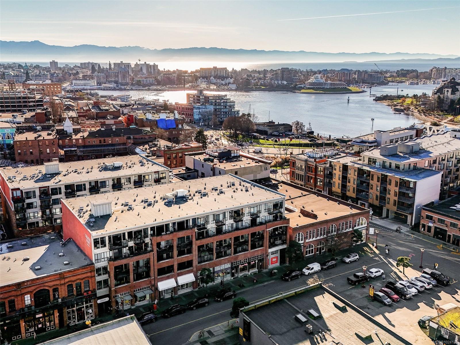 517 Fisgard St # 305