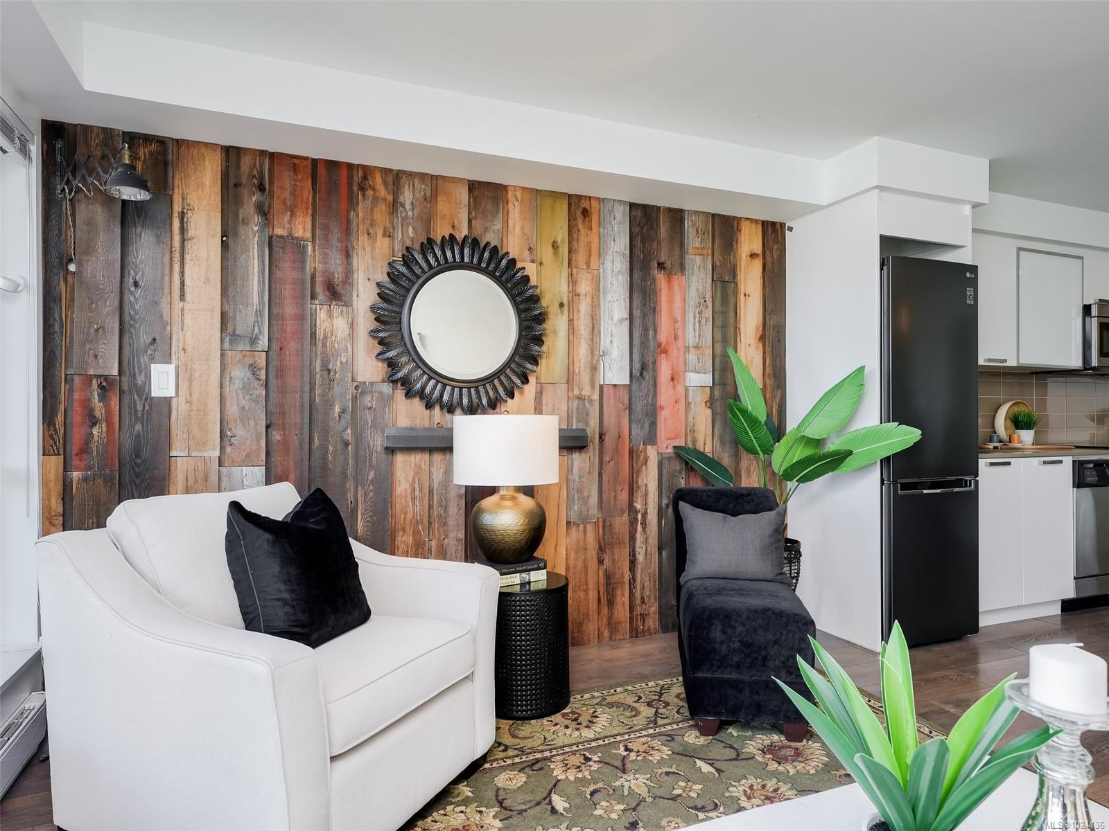 517 Fisgard St # 305