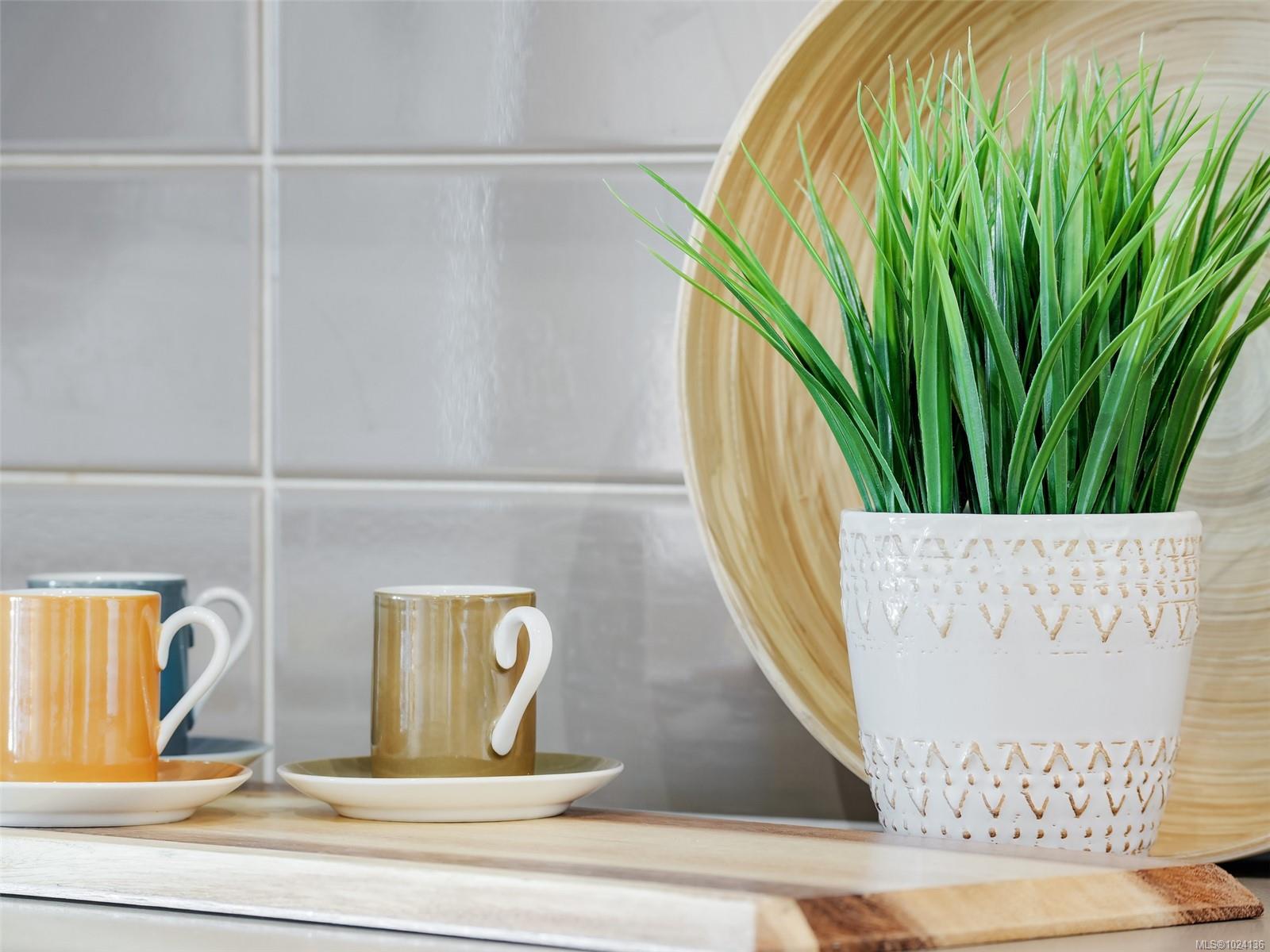 517 Fisgard St # 305