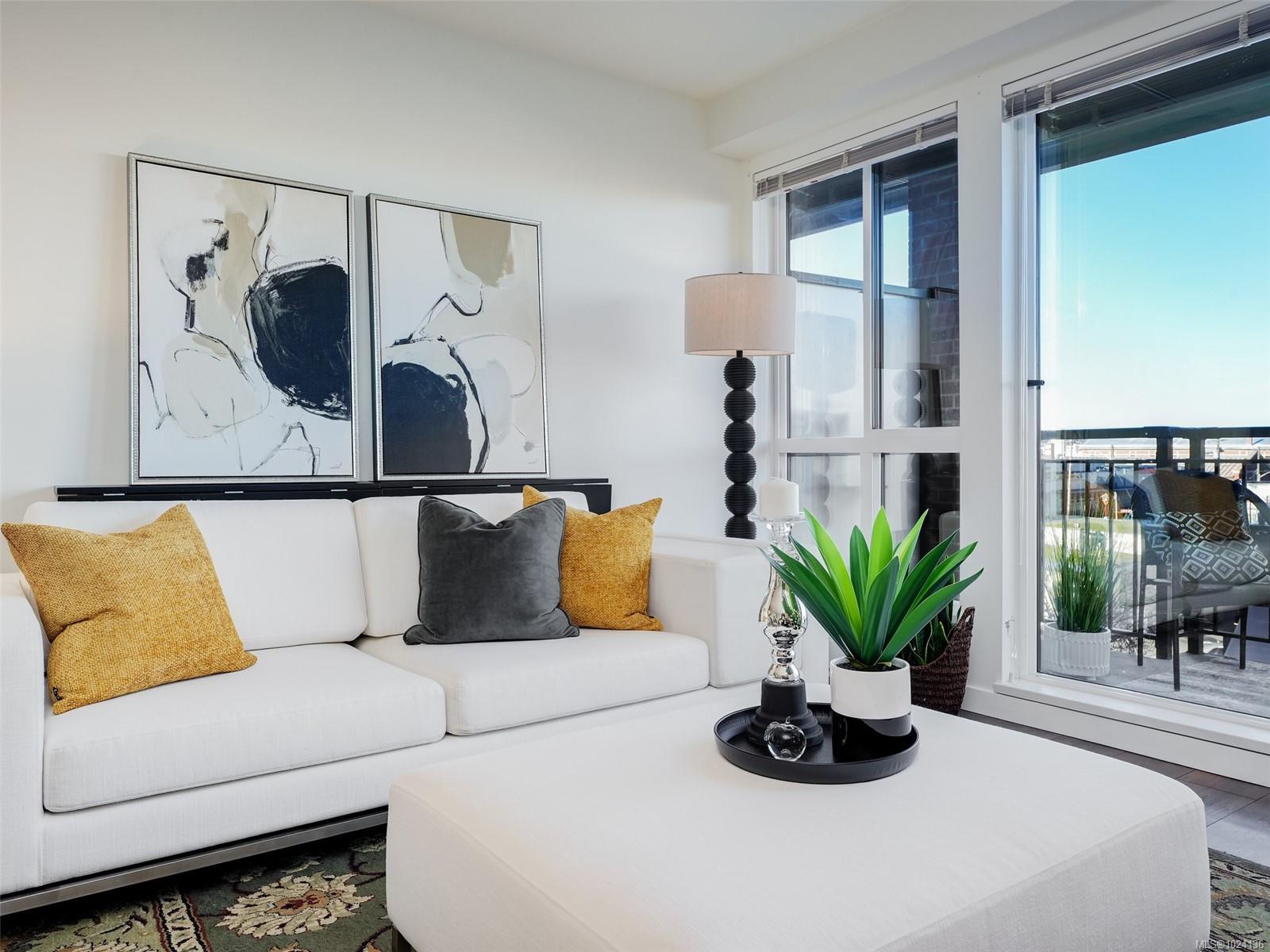 517 Fisgard St # 305