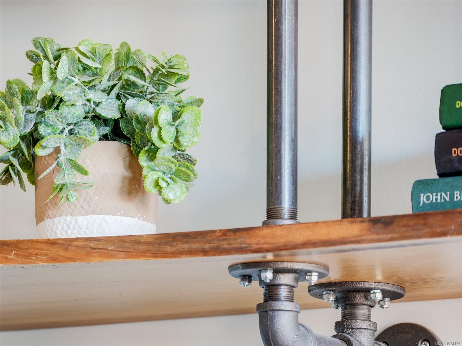 517 Fisgard St # 305