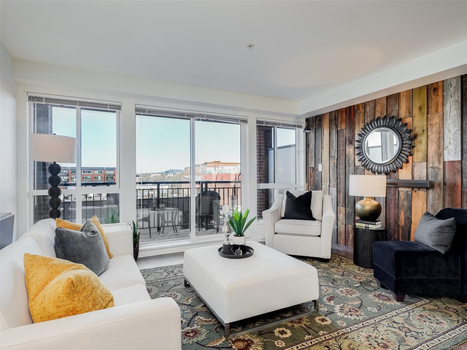 517 Fisgard St # 305