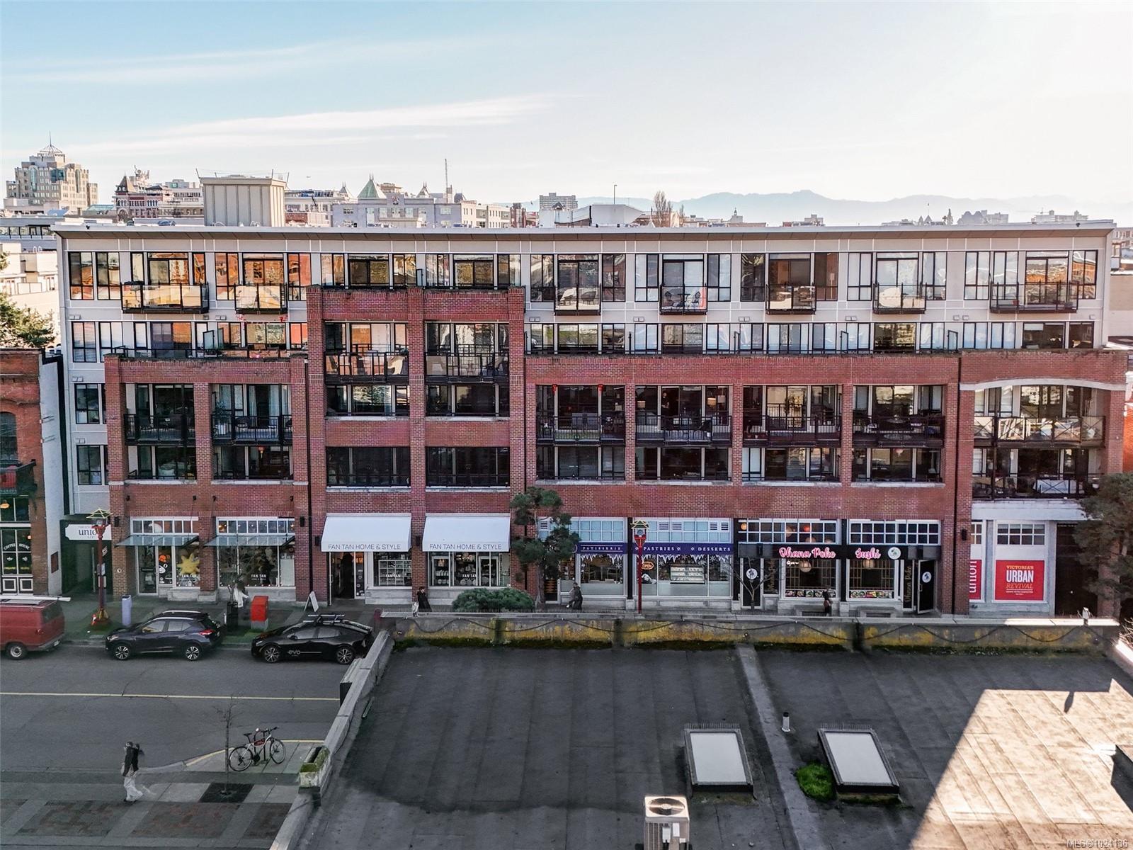 517 Fisgard St # 305