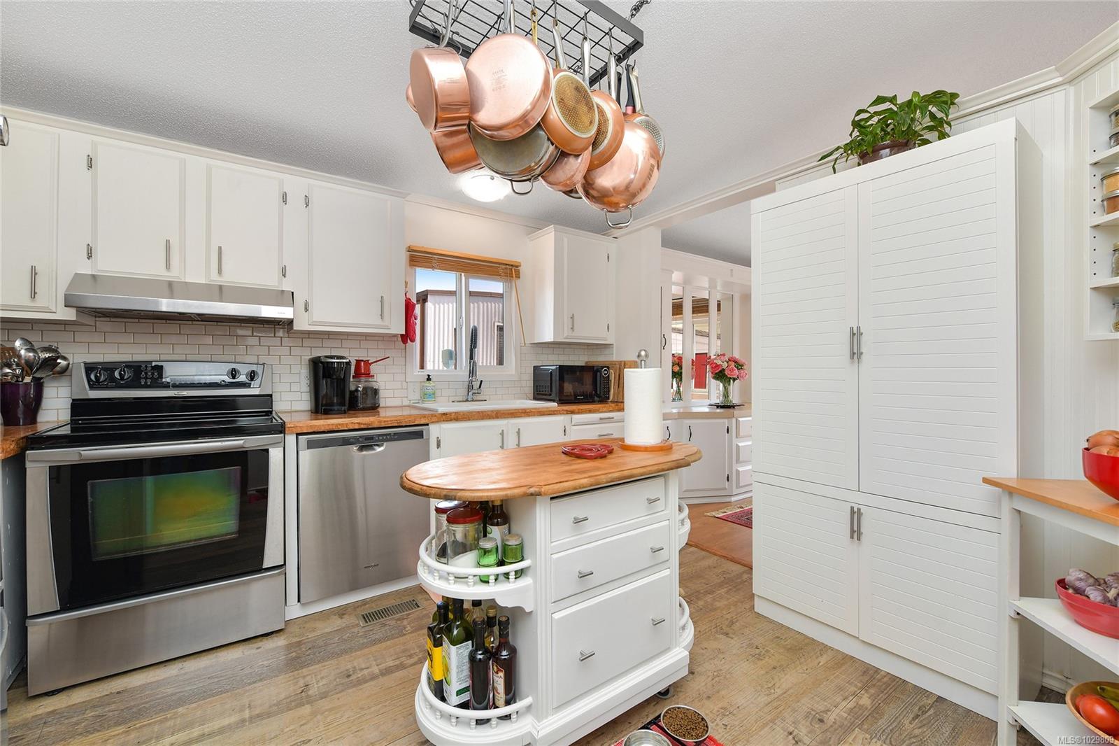 1555 Middle Rd #51