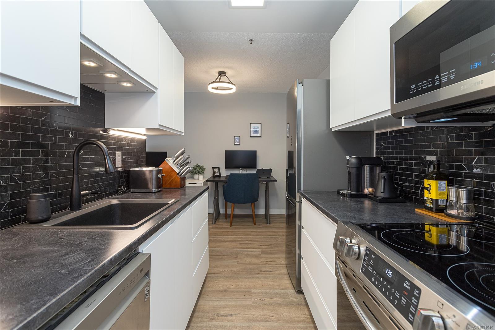 1655 Begbie St # 109