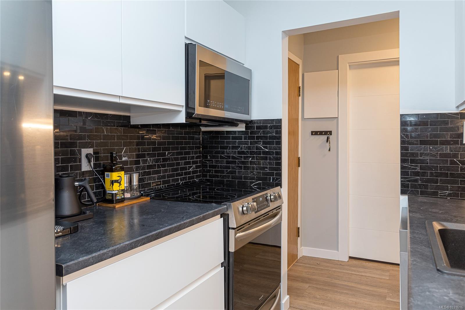 1655 Begbie St # 109