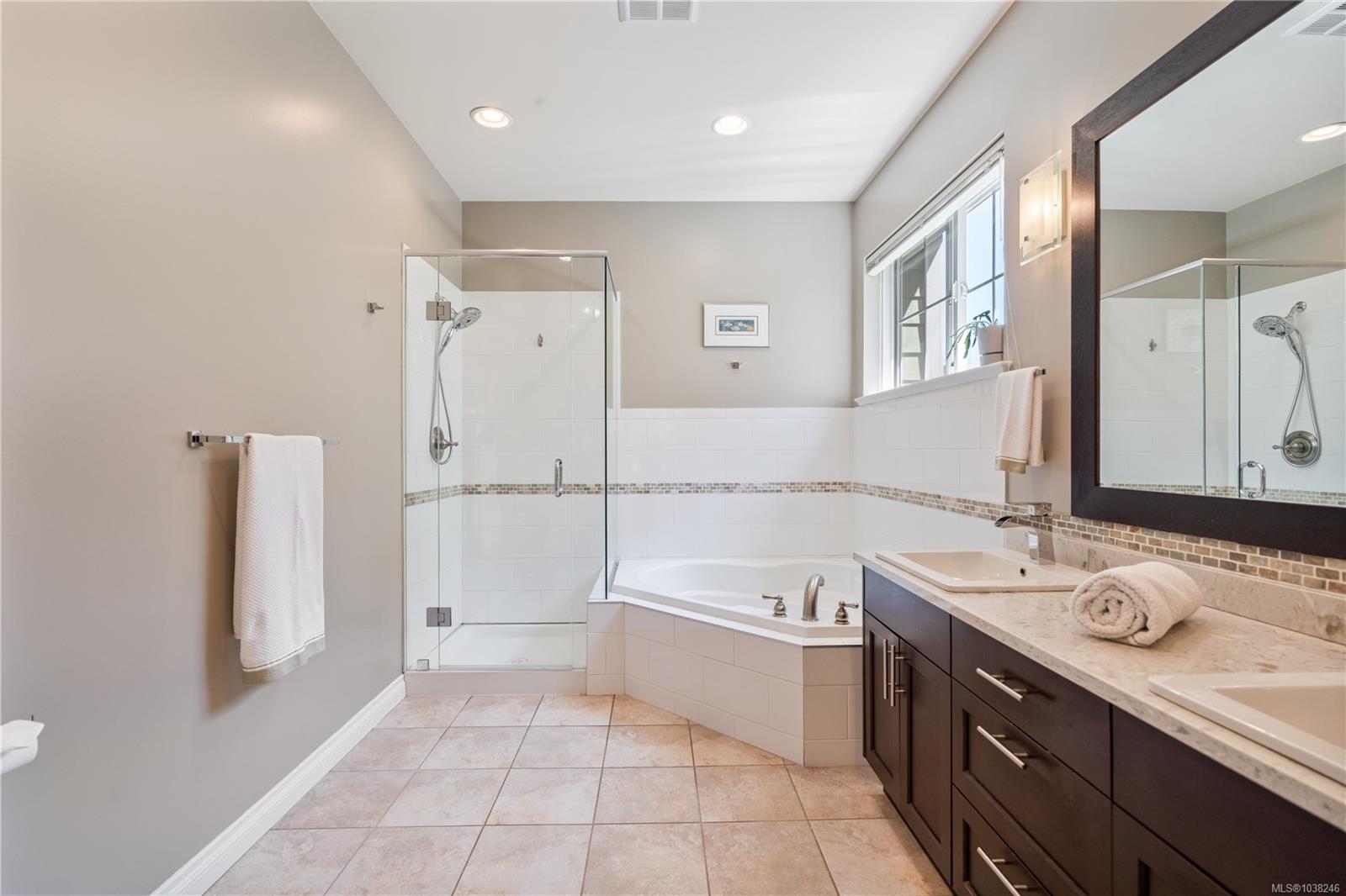 945 Bear Mountain Pkwy #122