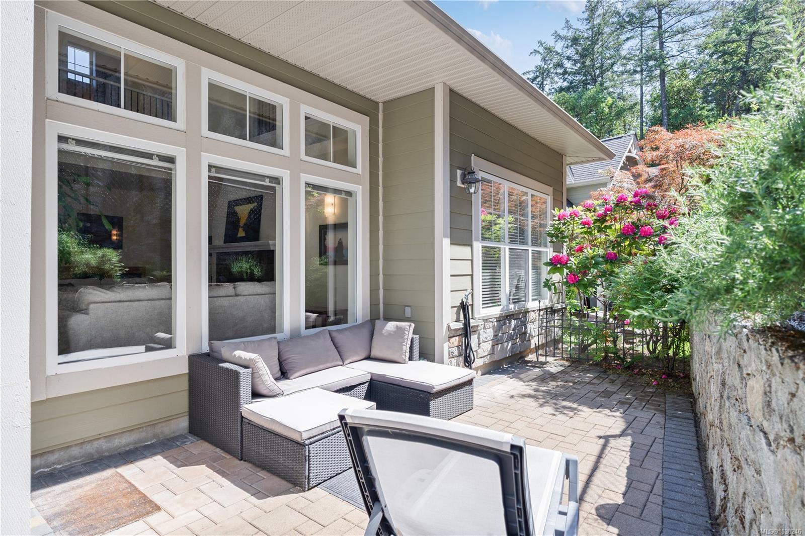 945 Bear Mountain Pkwy #122