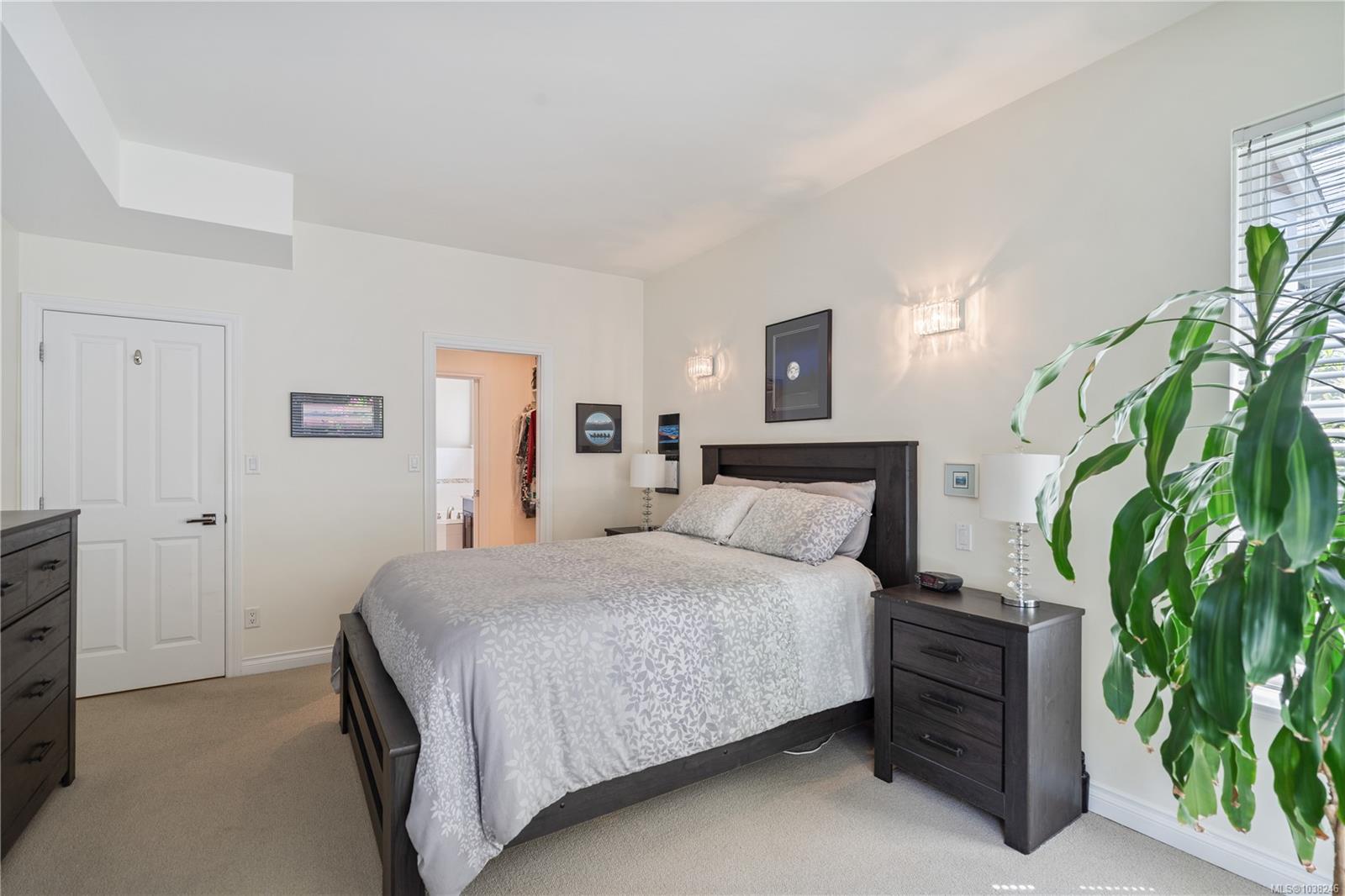 945 Bear Mountain Pkwy #122