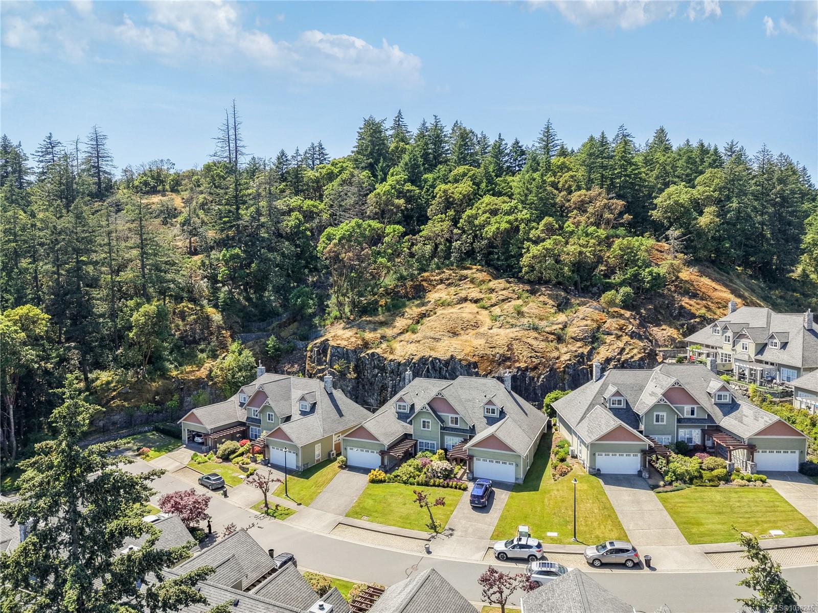 945 Bear Mountain Pkwy #122