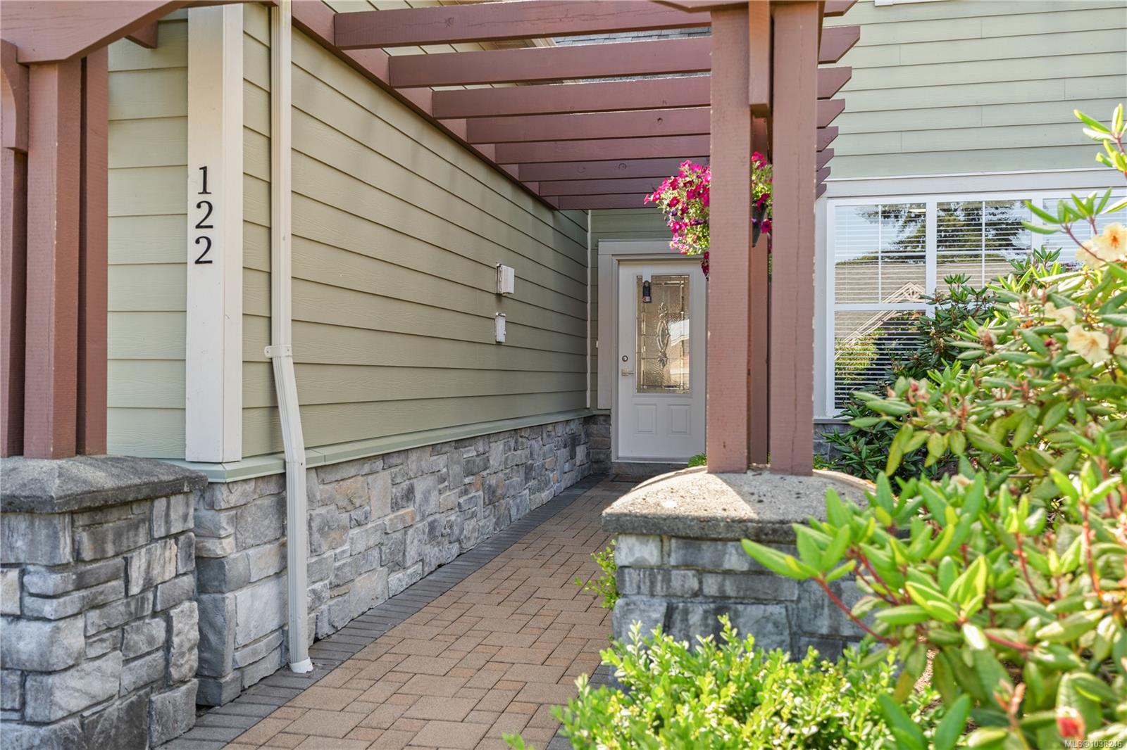 945 Bear Mountain Pkwy #122