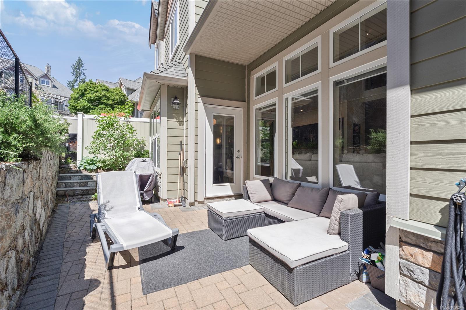 945 Bear Mountain Pkwy #122