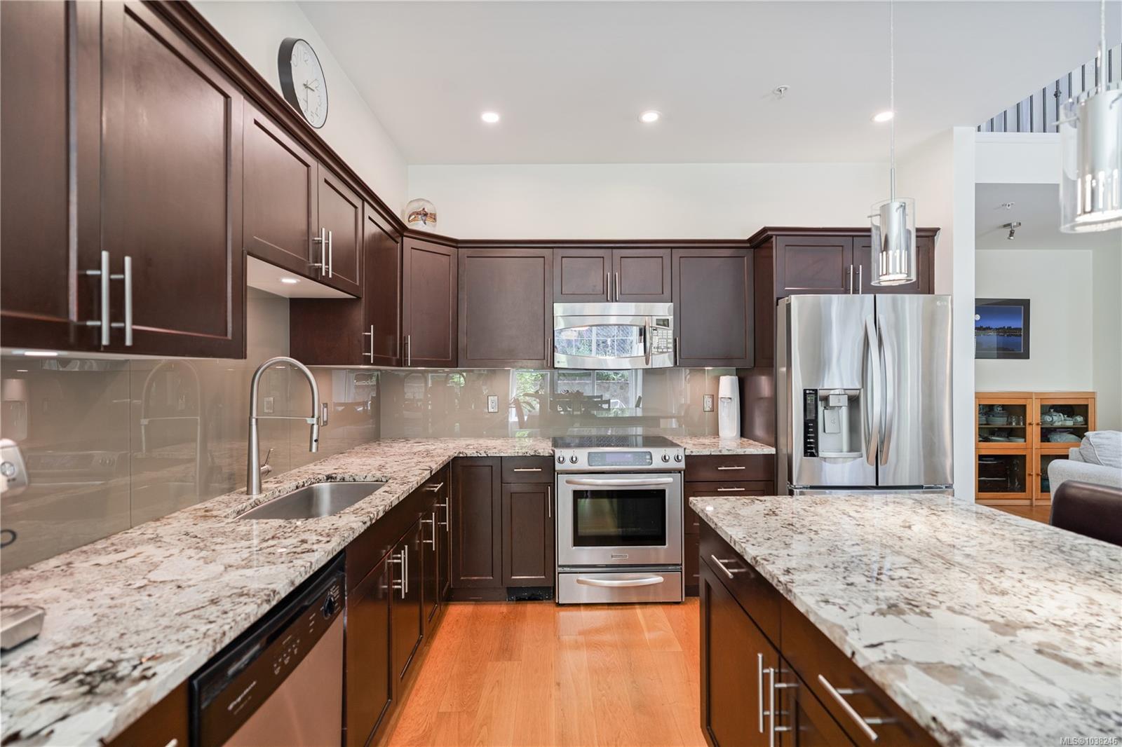 945 Bear Mountain Pkwy #122