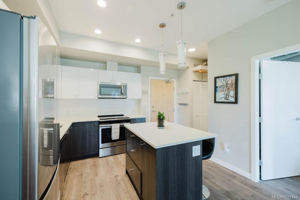 767 Tyee Rd #316