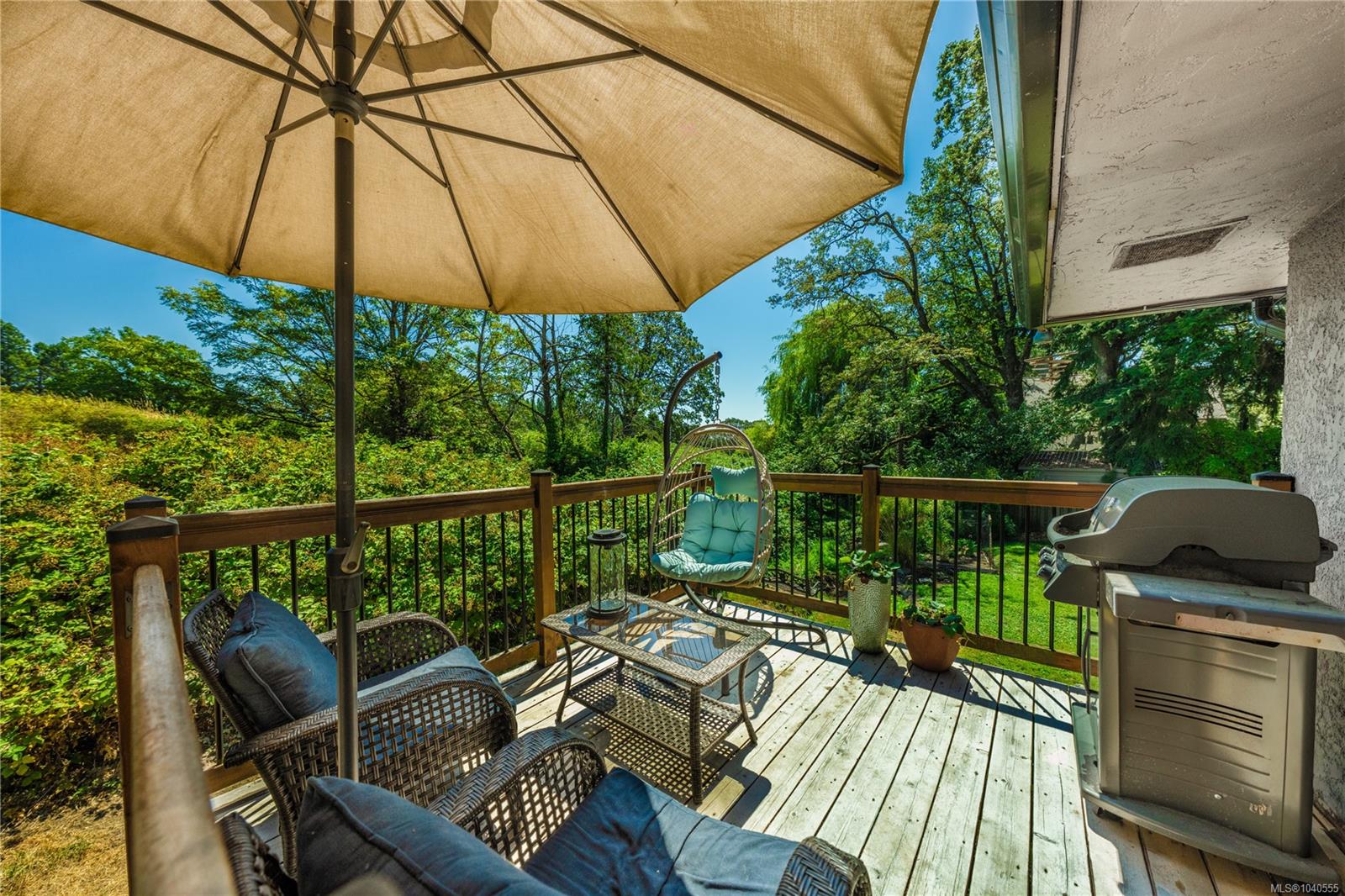 1299 Camrose Cres