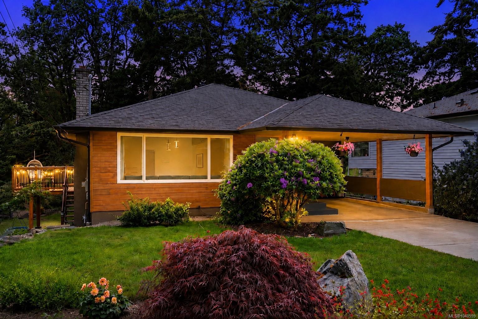 1299 Camrose Cres
