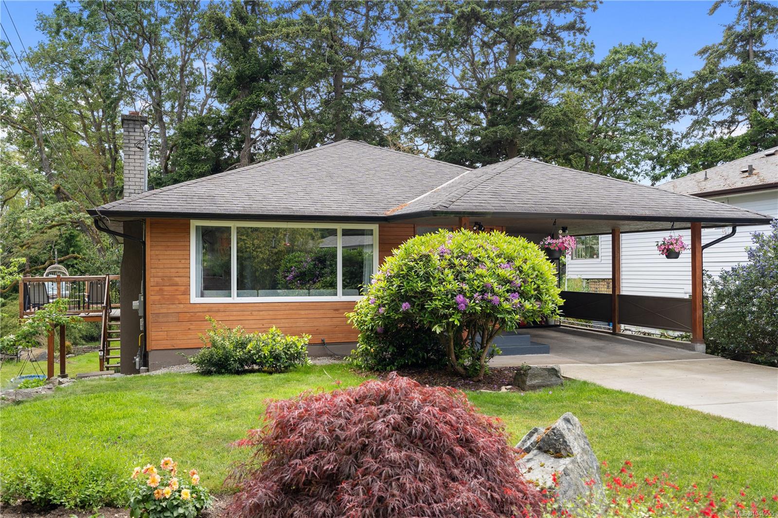 1299 Camrose Cres