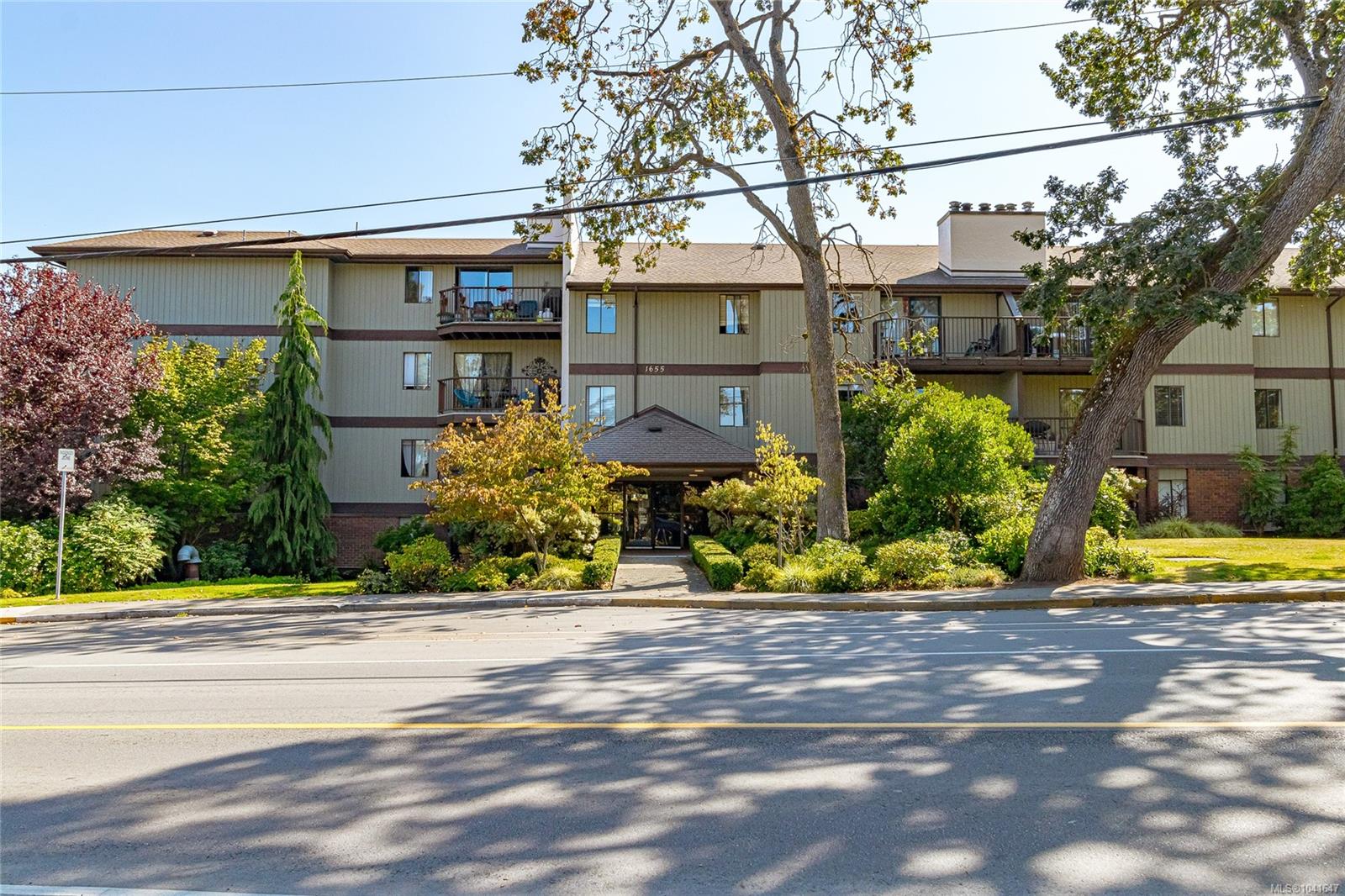 1655 Begbie St #109