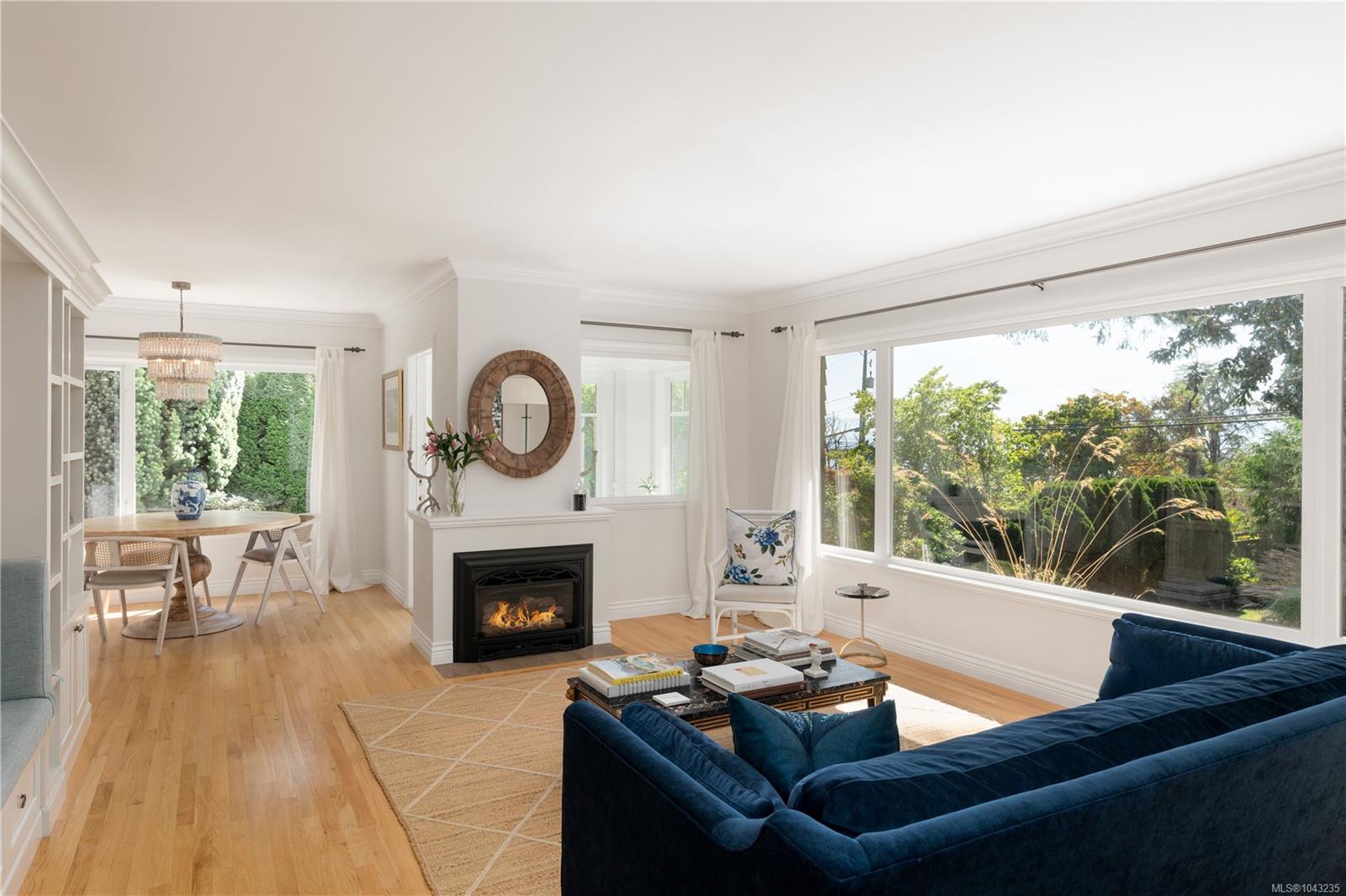 2944 Tudor Ave