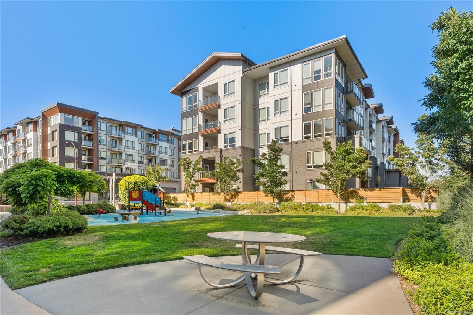 960 Reunion Ave #108