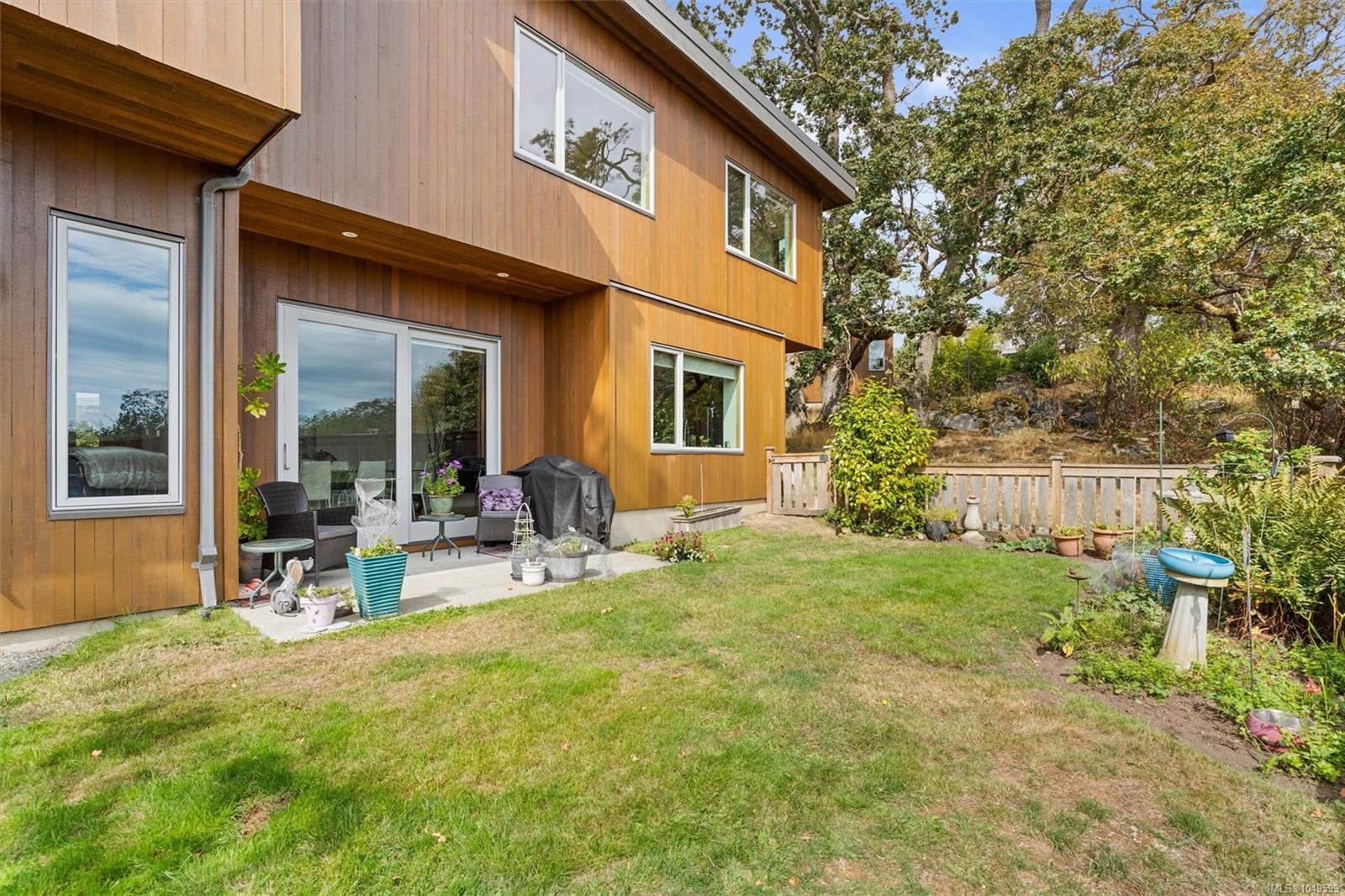 810 Rainbow Ridge Lane