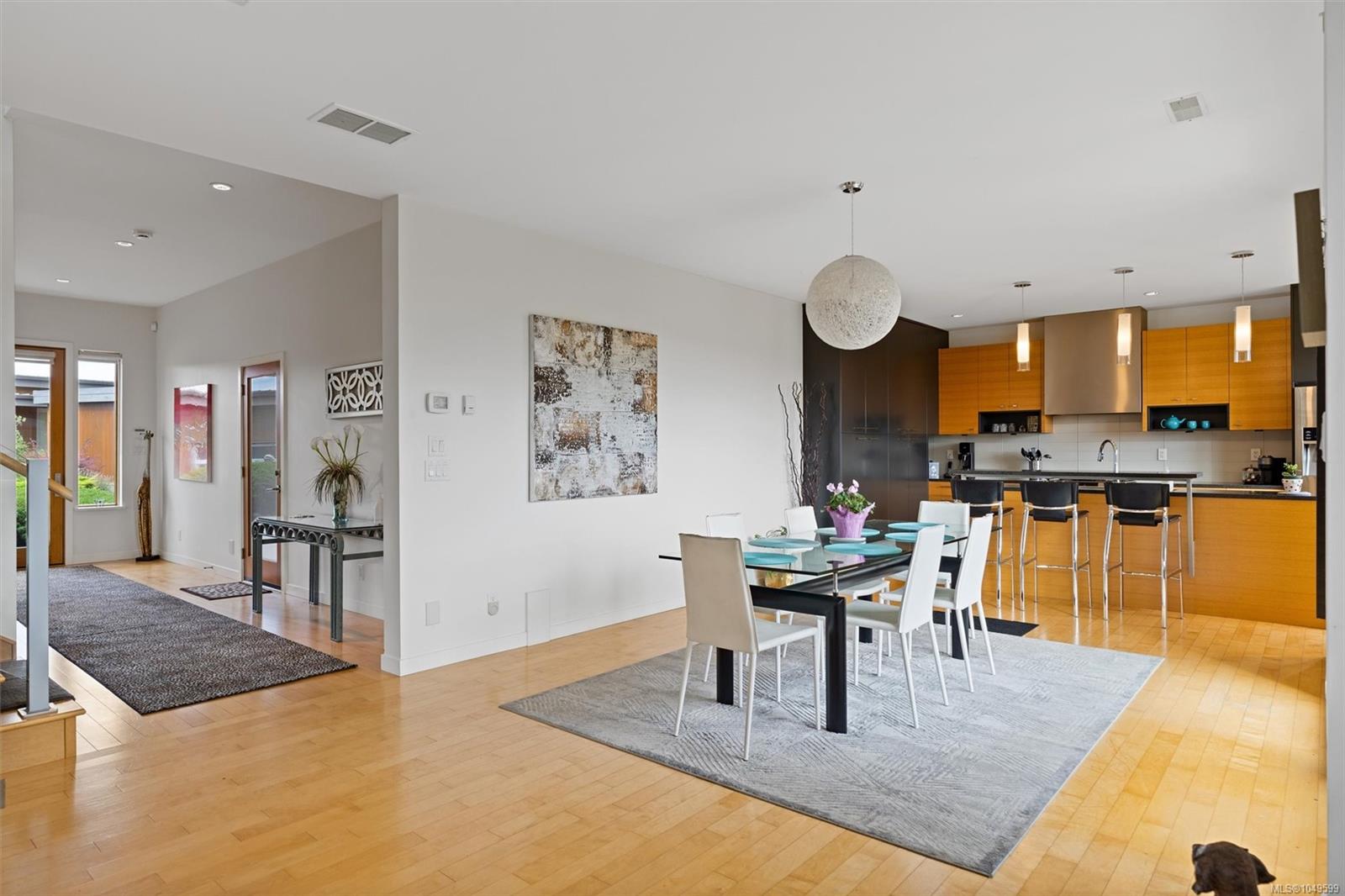 810 Rainbow Ridge Lane