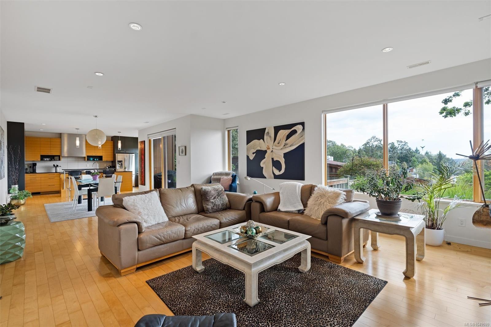 810 Rainbow Ridge Lane