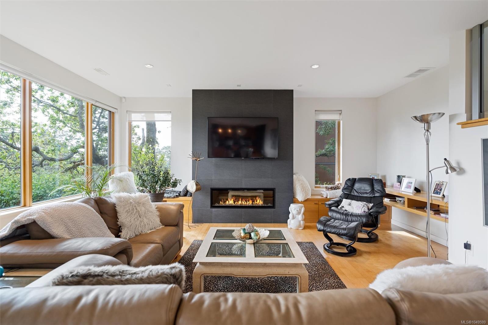 810 Rainbow Ridge Lane