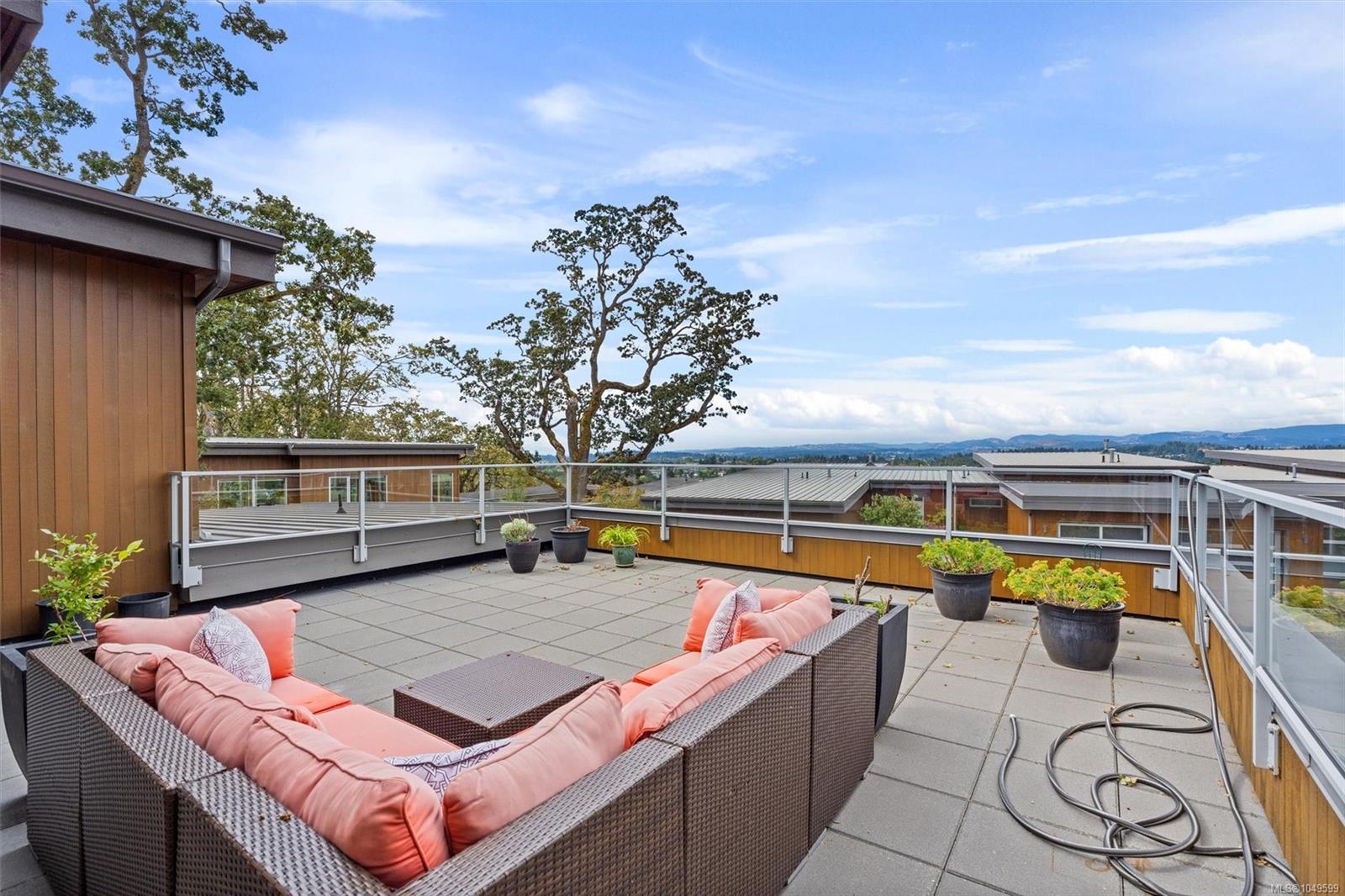 810 Rainbow Ridge Lane
