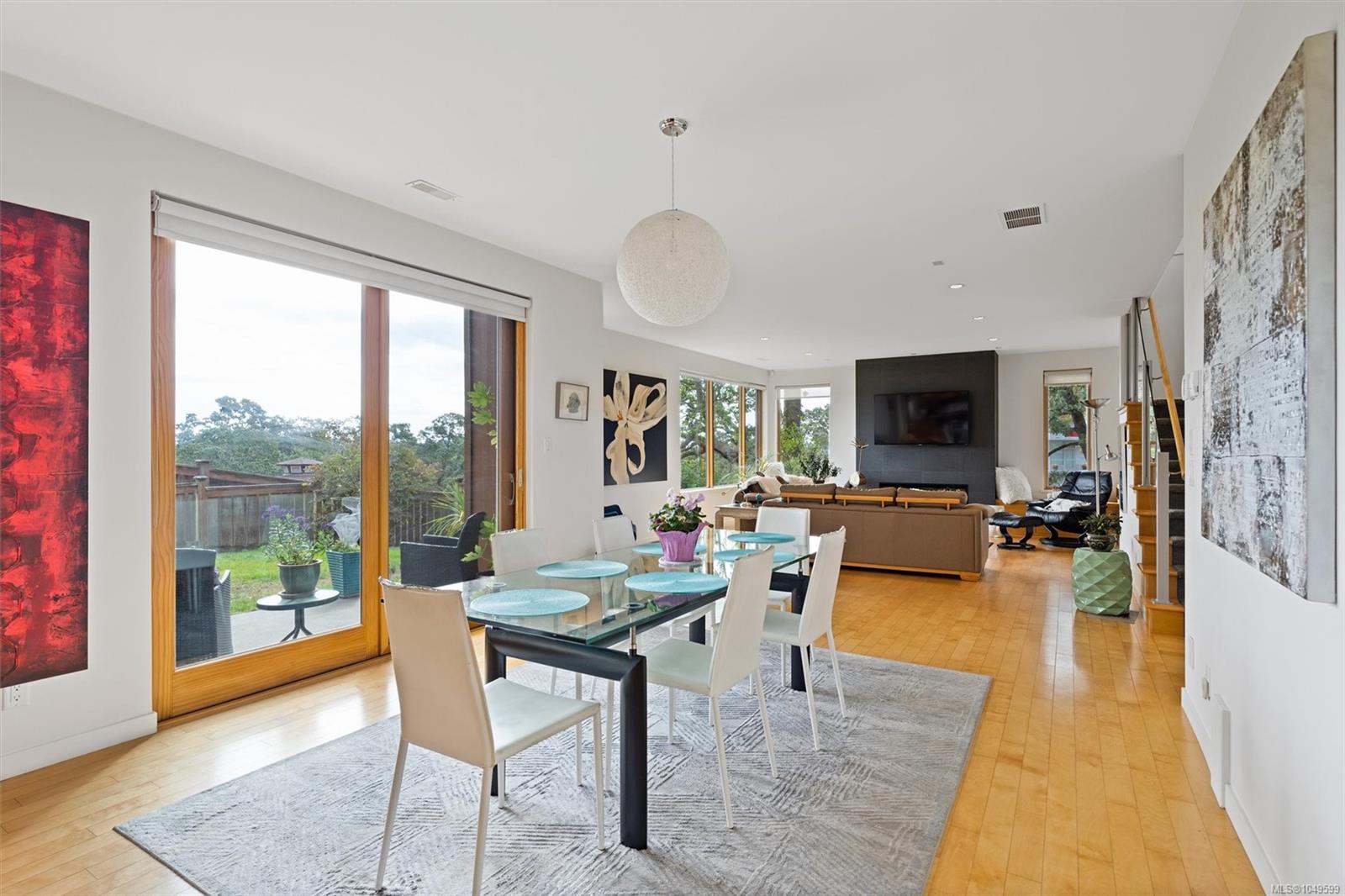 810 Rainbow Ridge Lane
