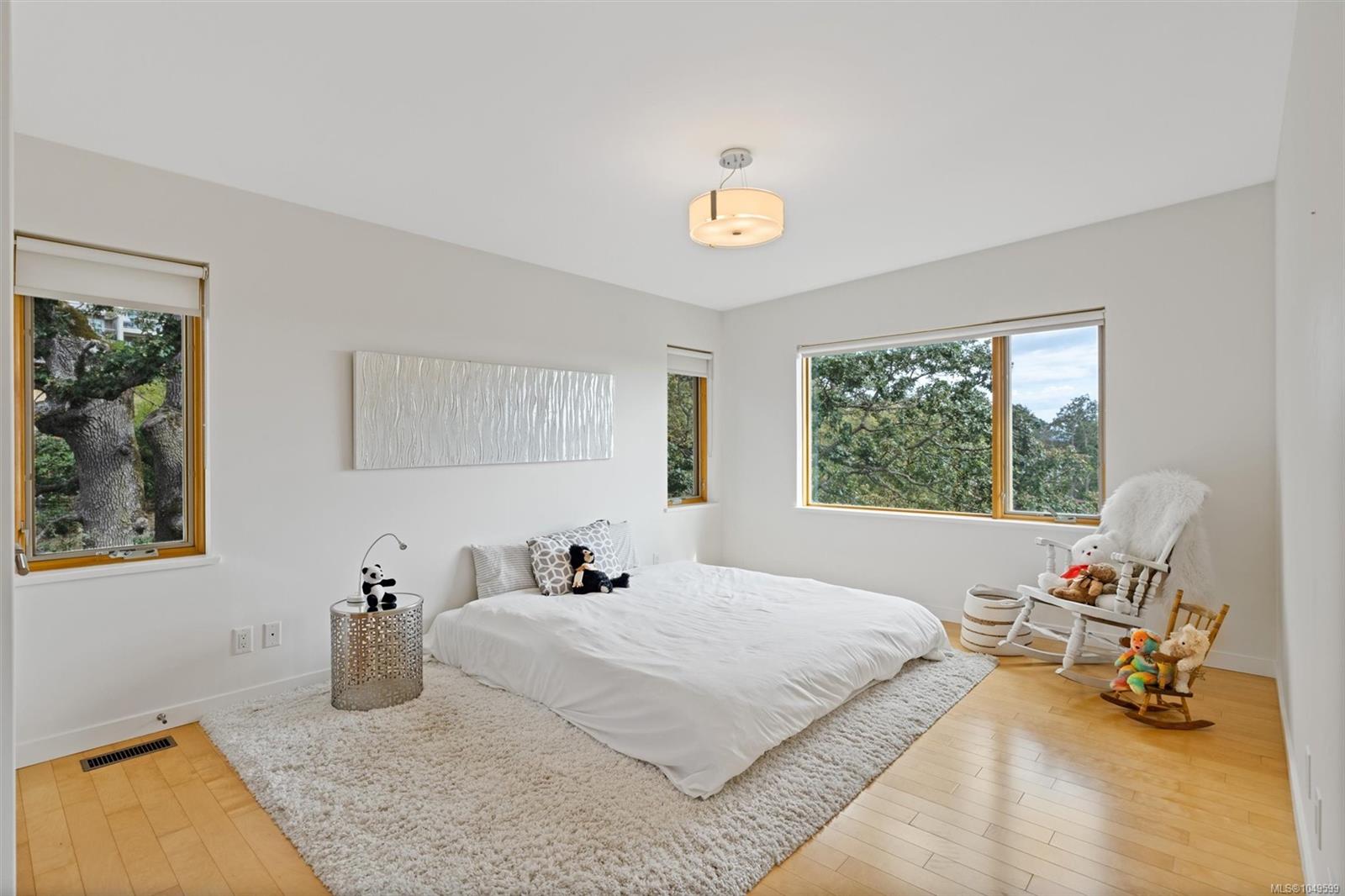 810 Rainbow Ridge Lane