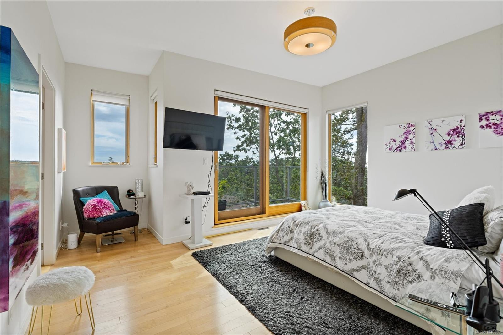 810 Rainbow Ridge Lane