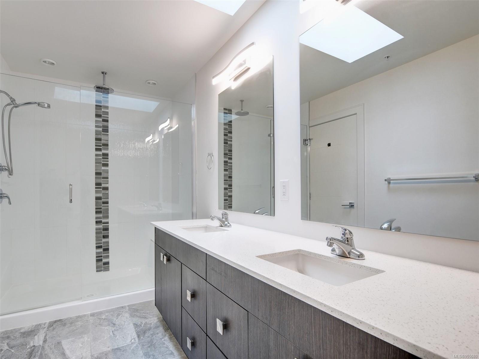 300 Phelps Ave # 123