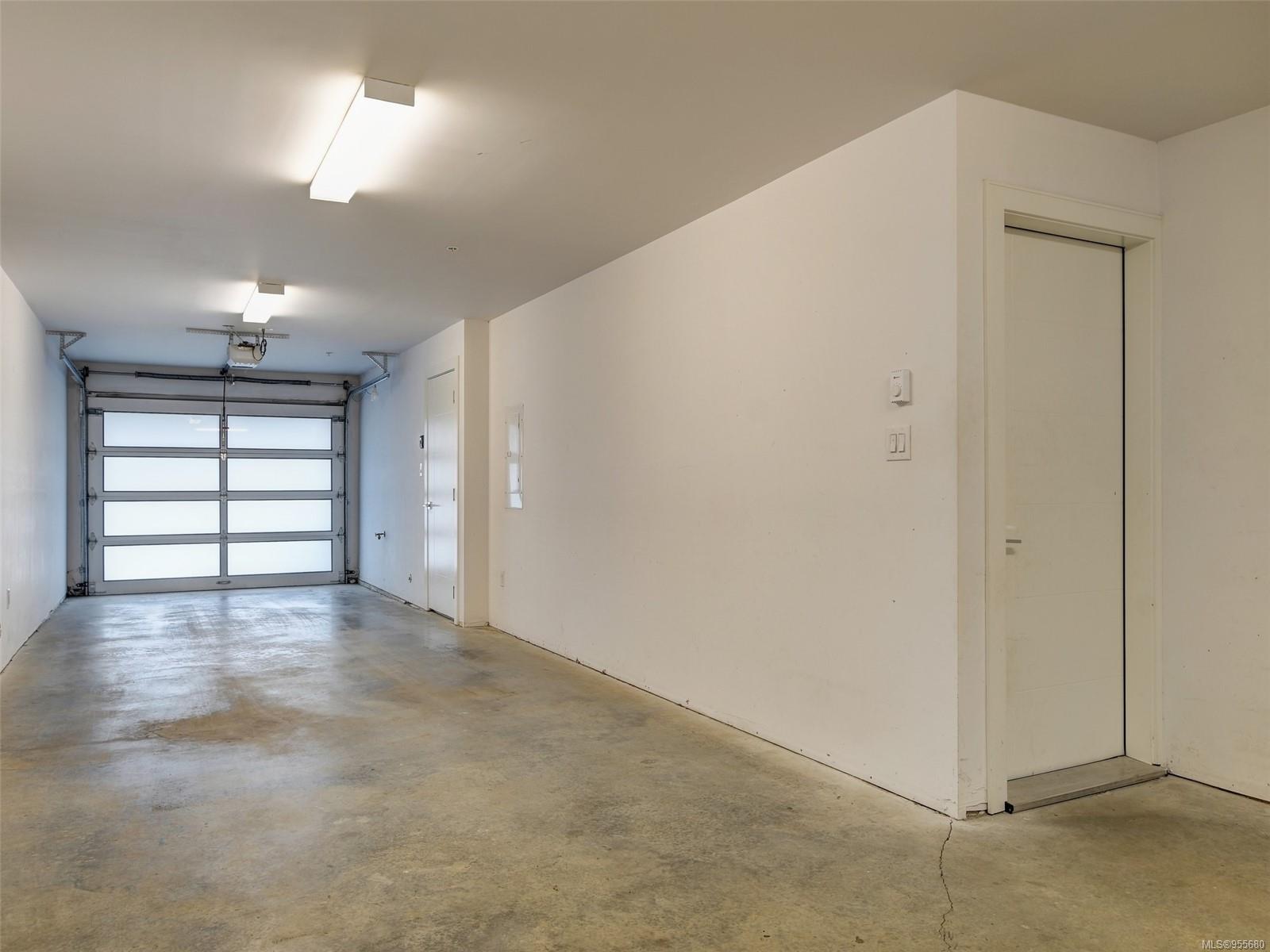 300 Phelps Ave # 123